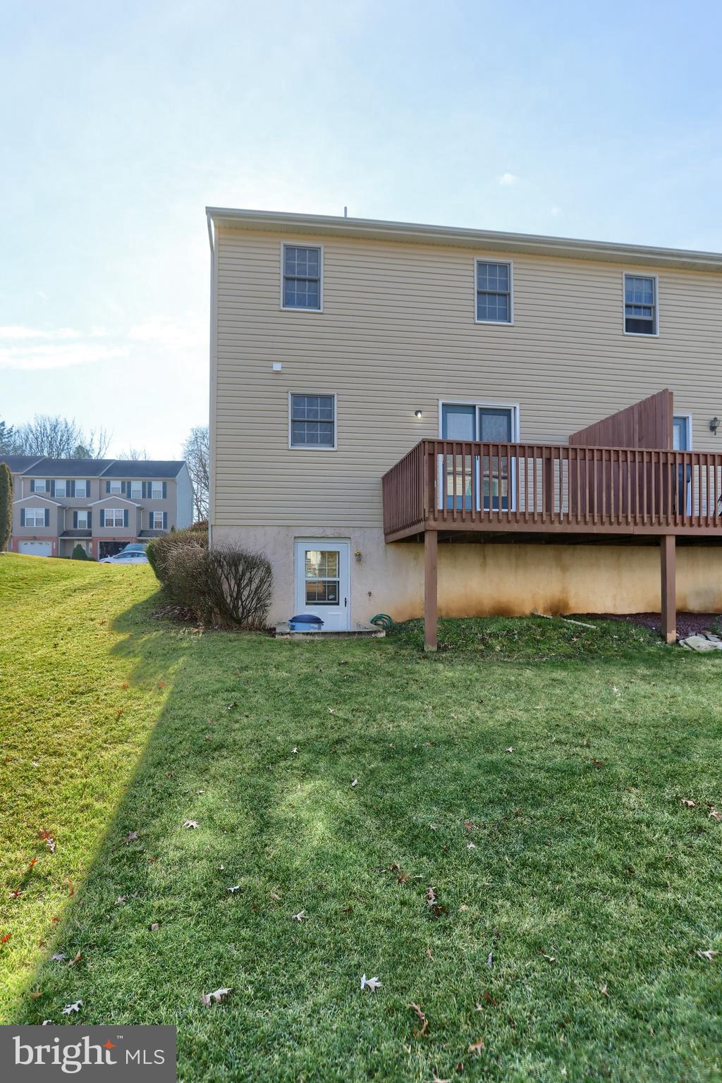 OAK HILLS - Residential