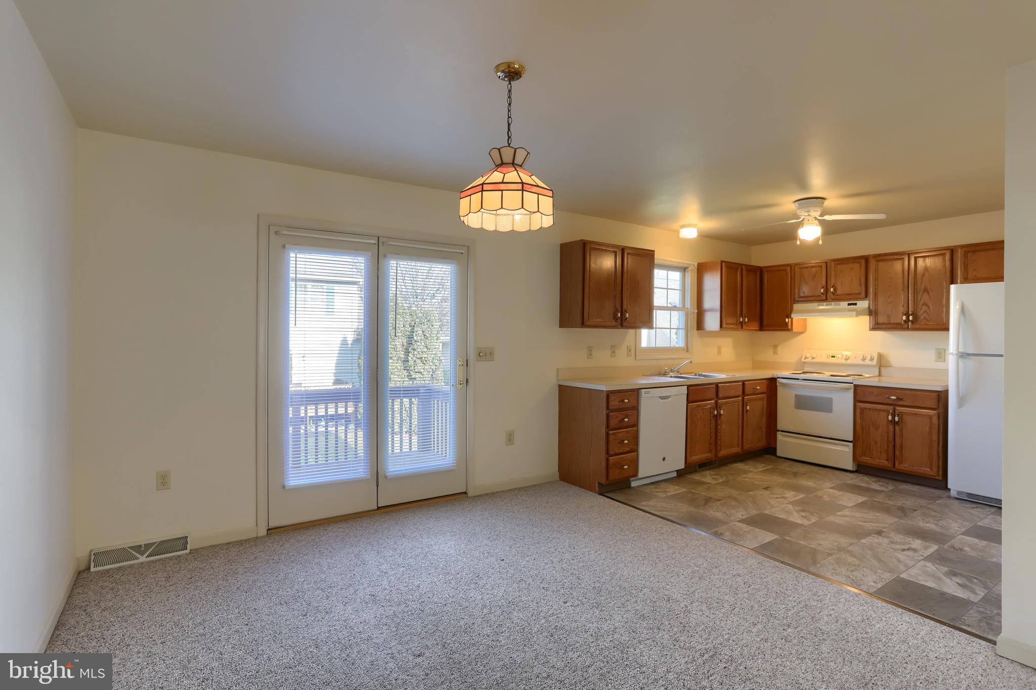 OAK HILLS - Residential