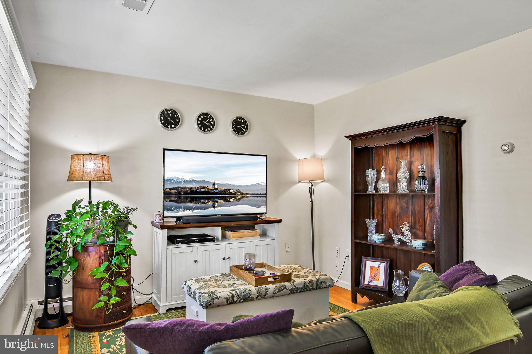 DALE CITY - Residential