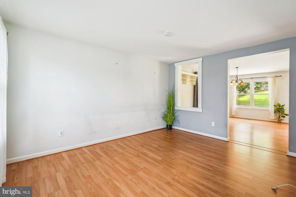 Photo of 3324 Yorkshire Court, ADAMSTOWN, MD 21710 (MLS # MDFR2067644)