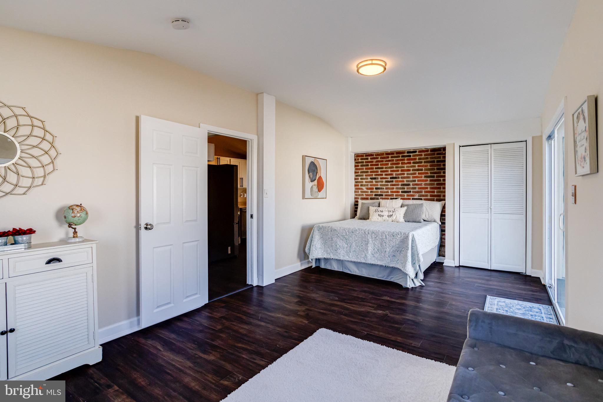 FLYING POINT - Residential