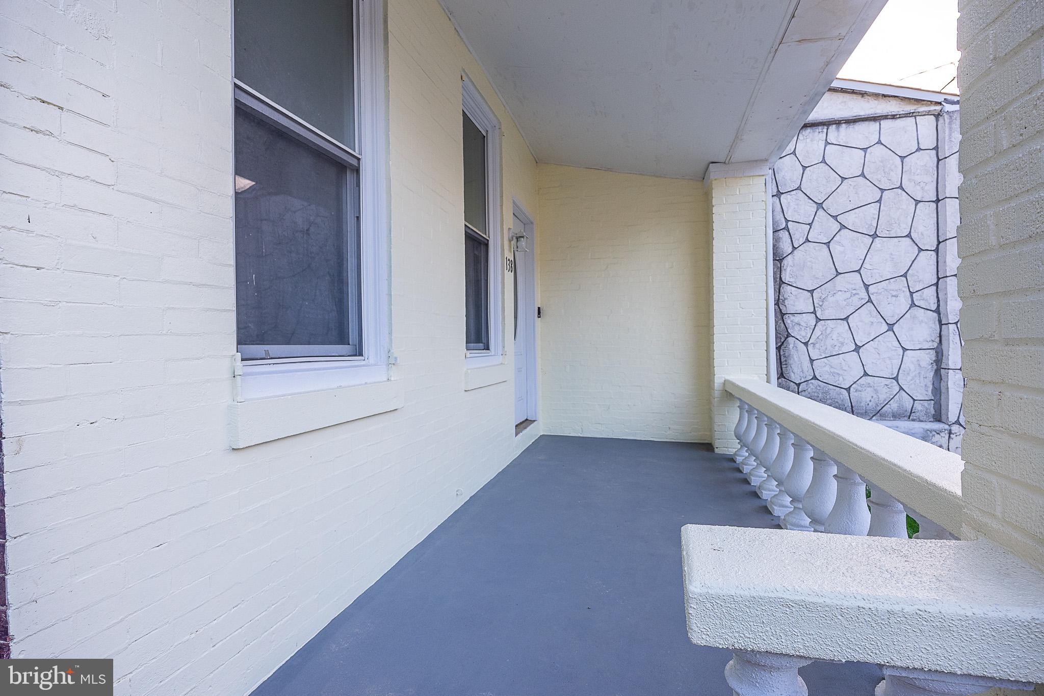 138 W LURAY STREET