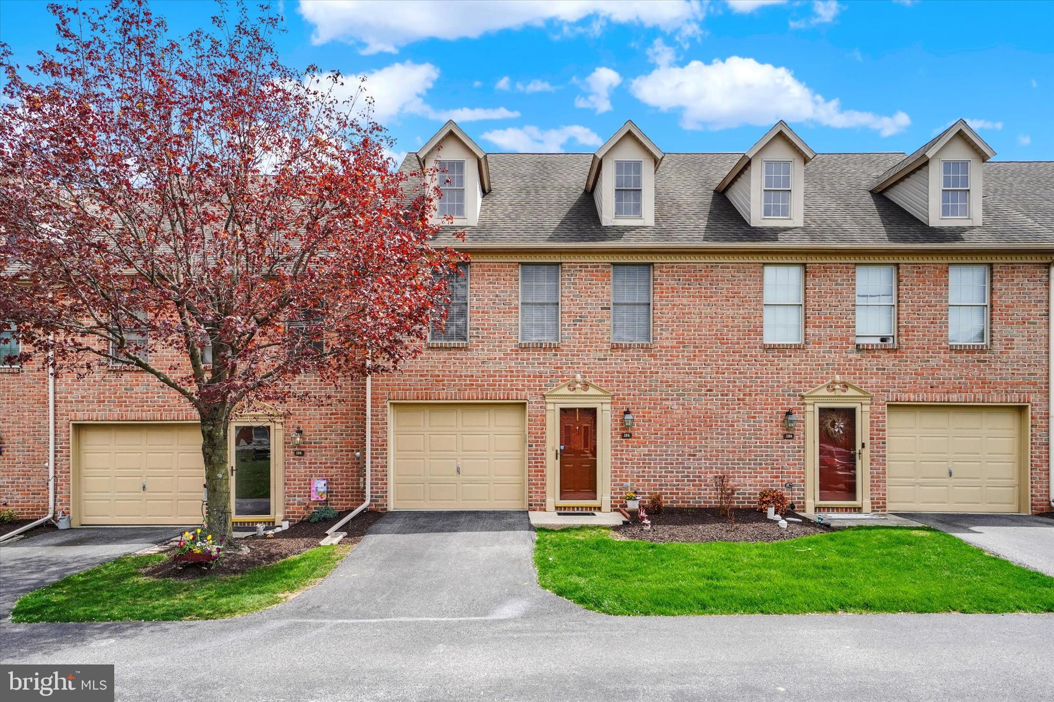 186 CROWN POINTE DRIVE Q186