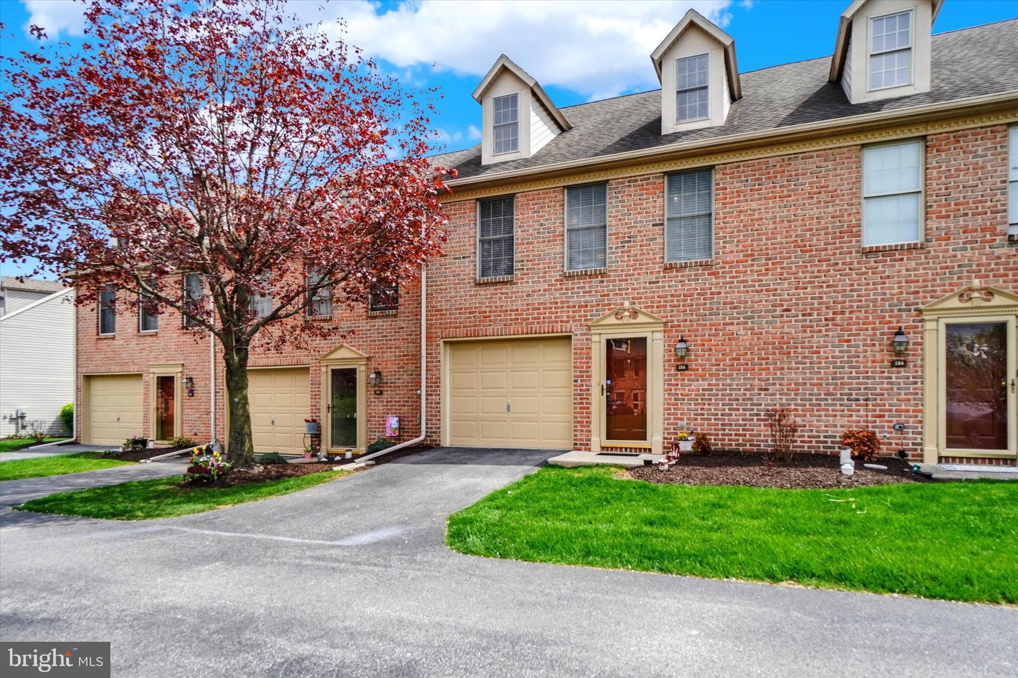 186 CROWN POINTE DRIVE Q186