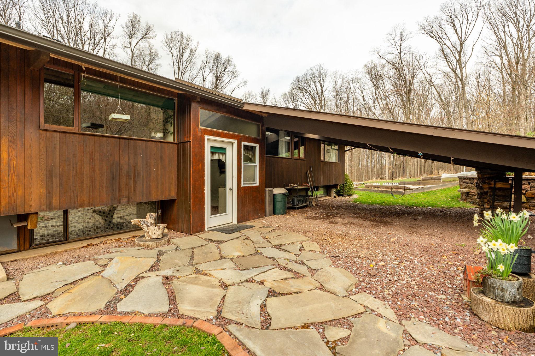 1220 MORGANTOWN ROAD