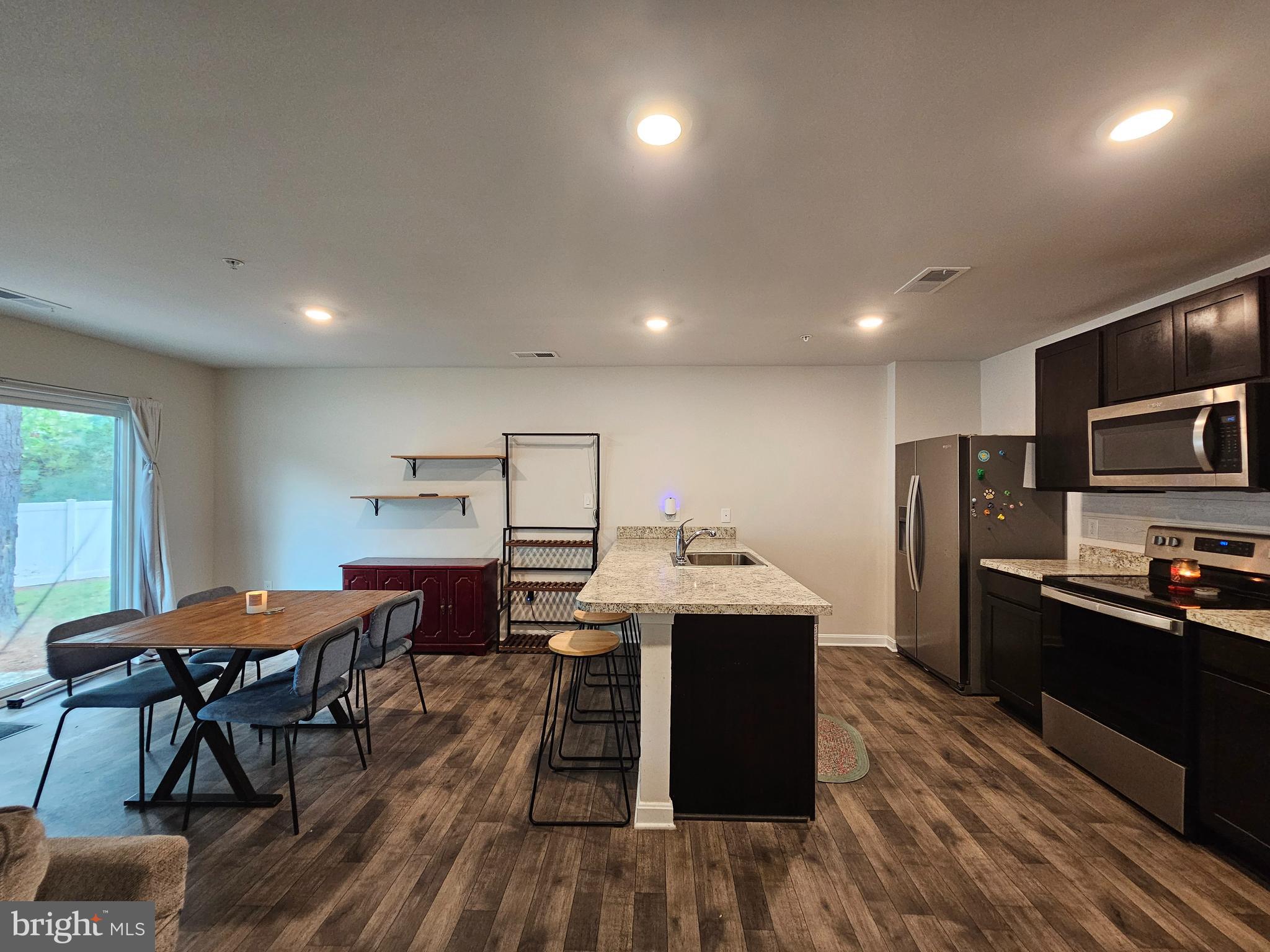 CREEKSIDE EAST - Residential