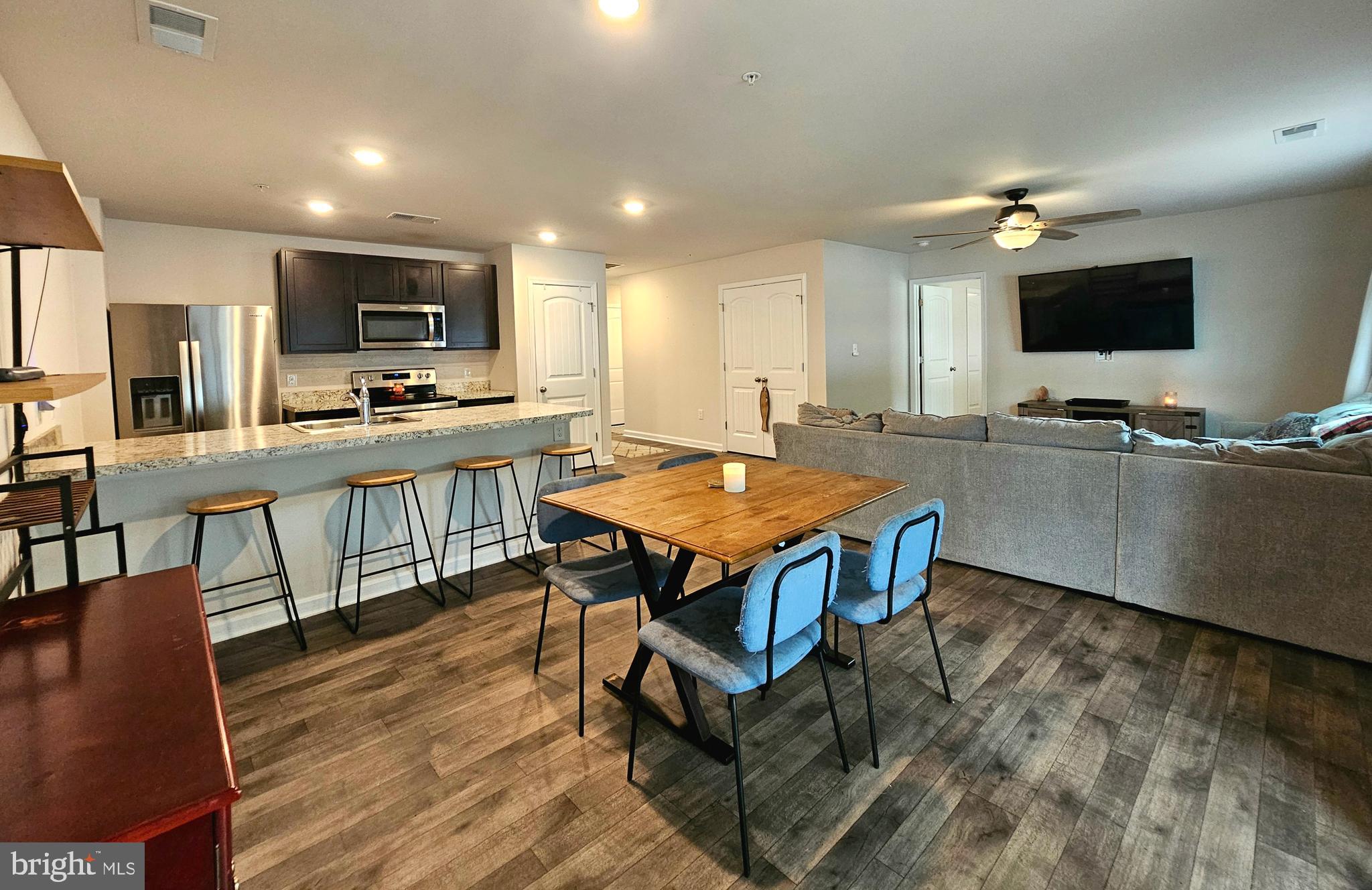 CREEKSIDE EAST - Residential