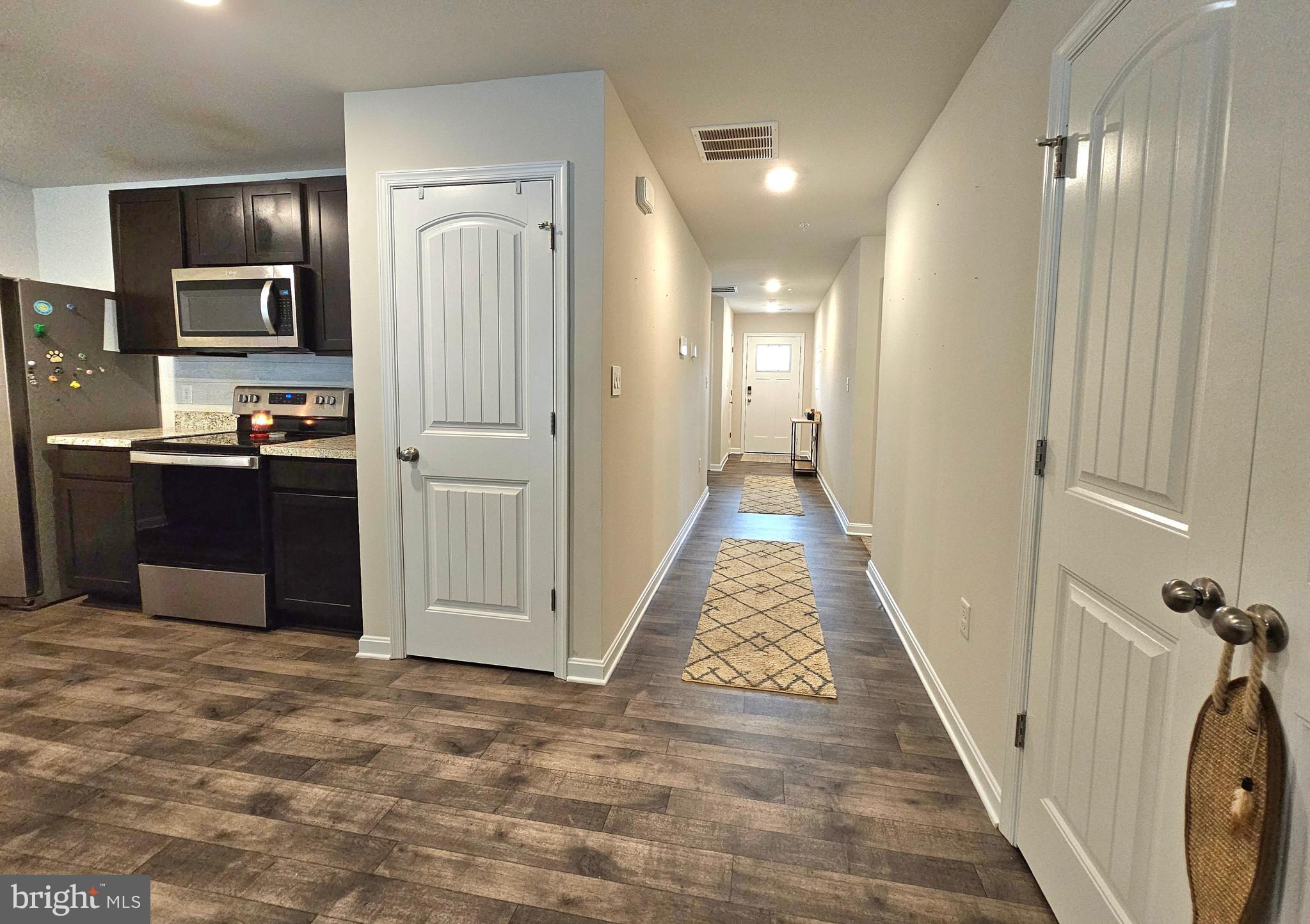 CREEKSIDE EAST - Residential