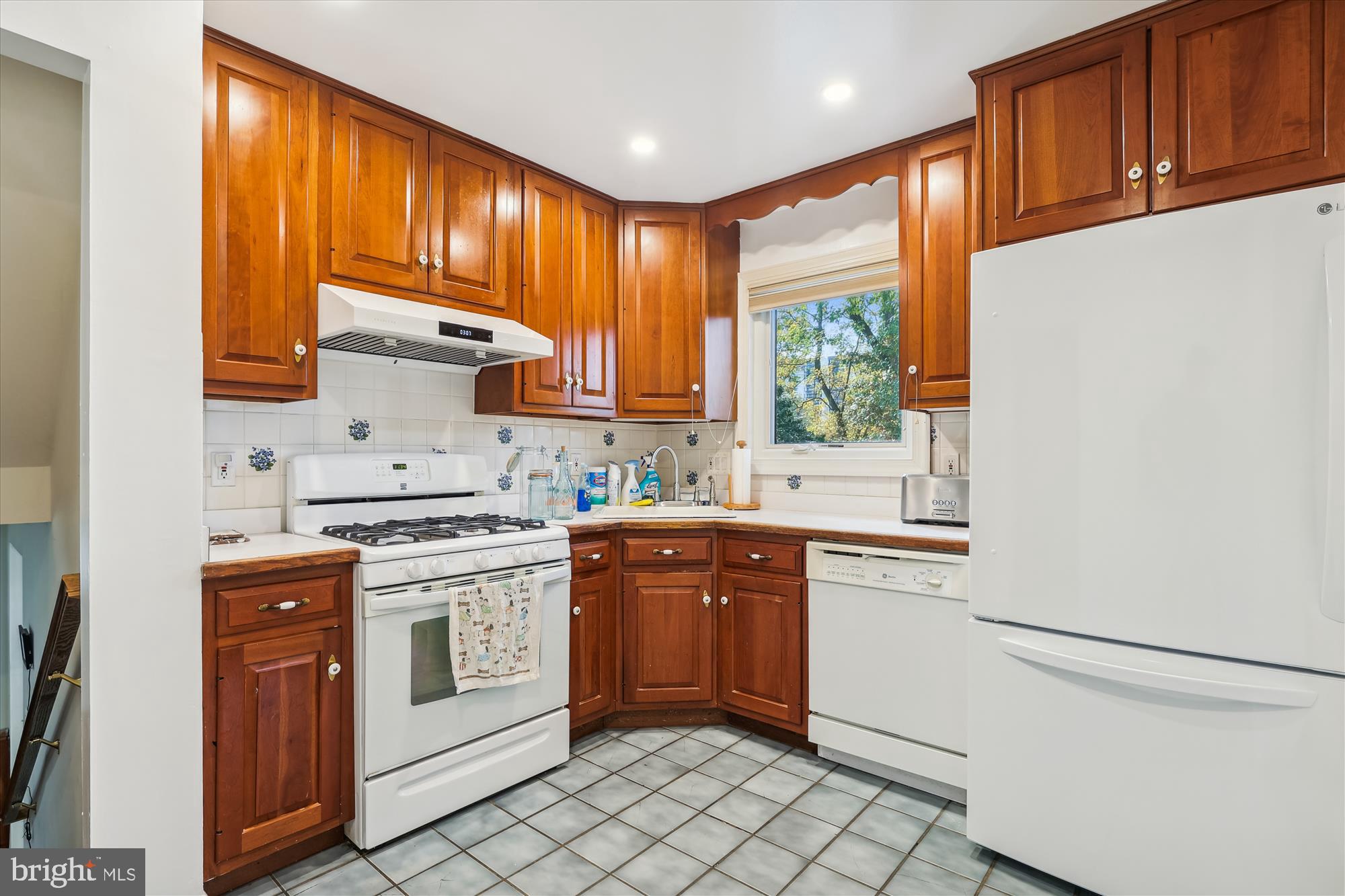 BROOKVILLE - Residential