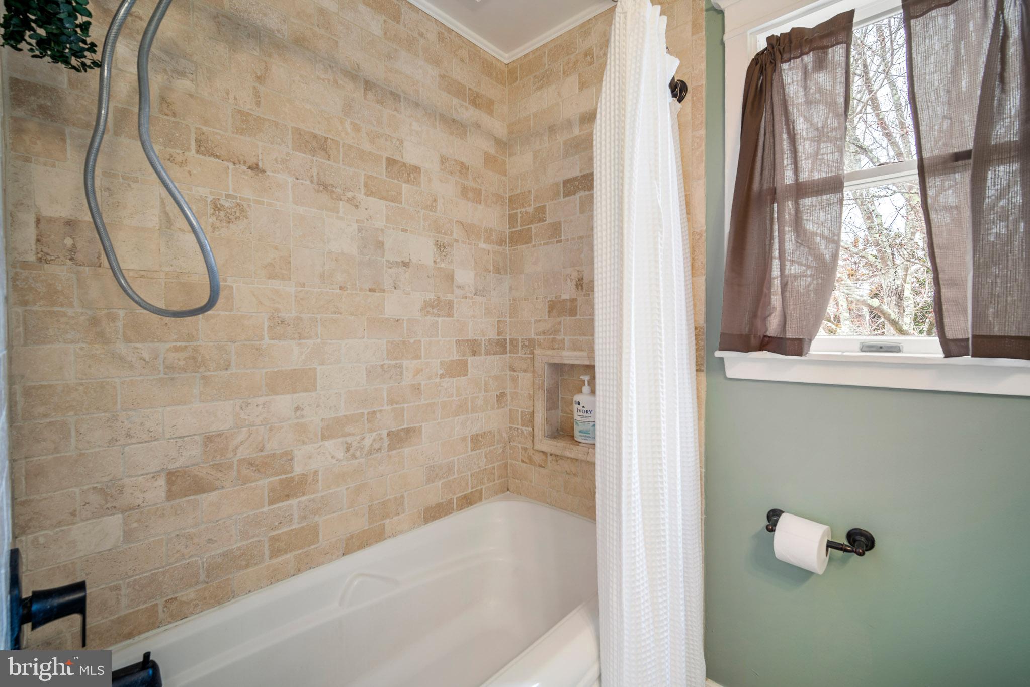 BEAVER LAKES - Residential