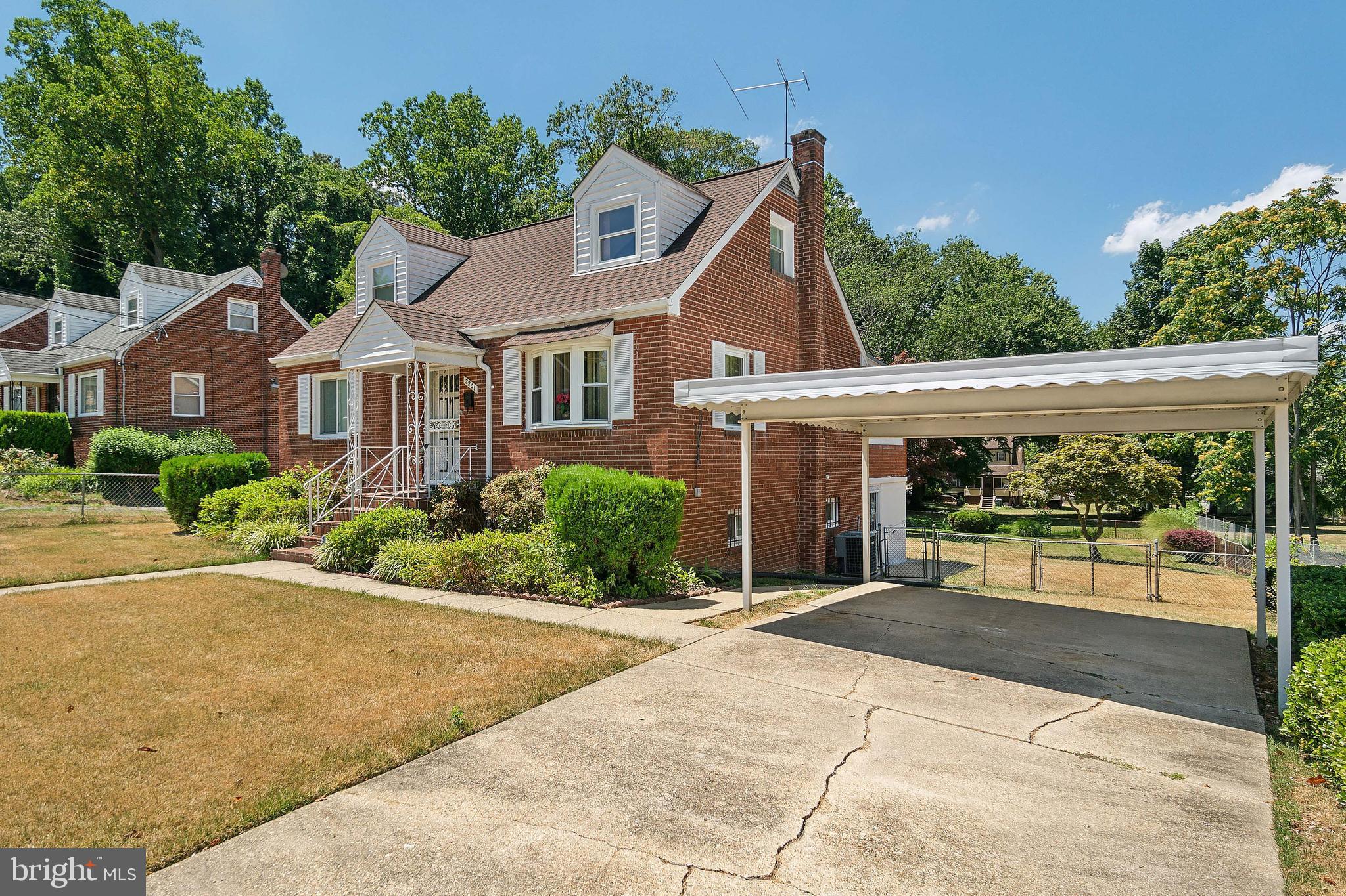 HILLSBOROUGH - Residential