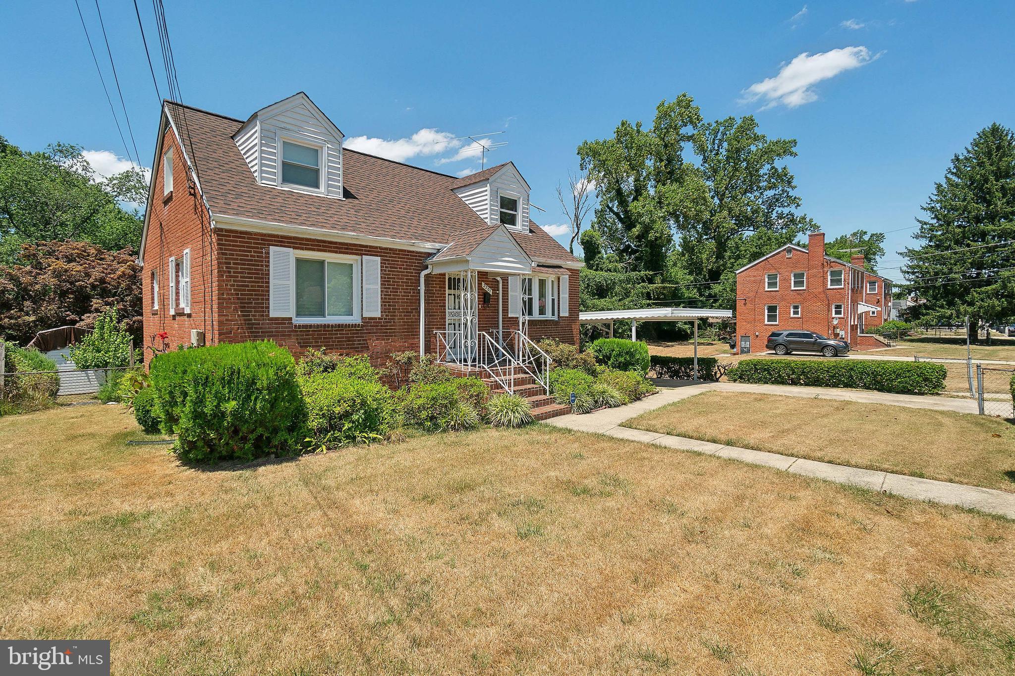 HILLSBOROUGH - Residential