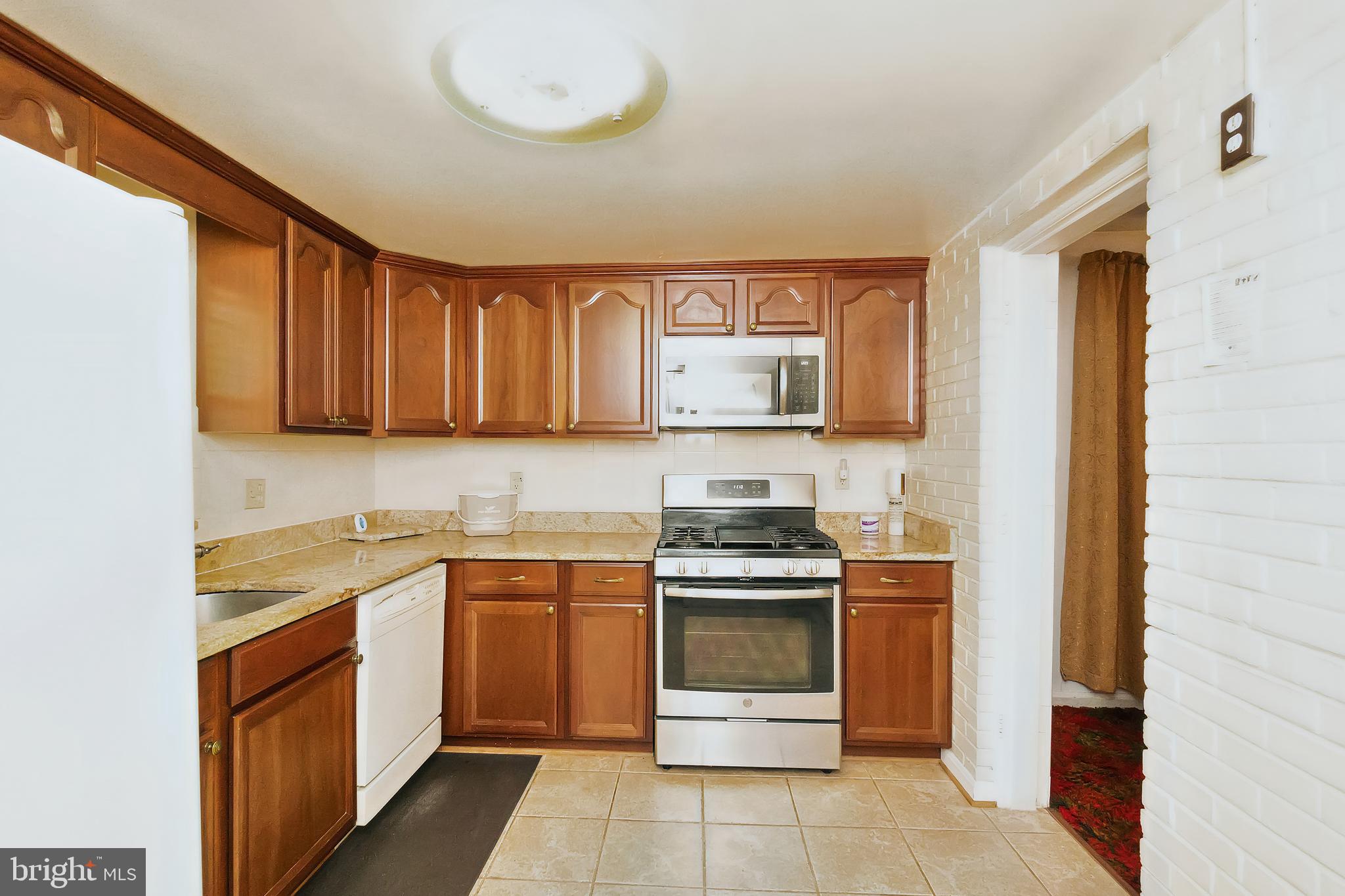 HILLSBOROUGH - Residential