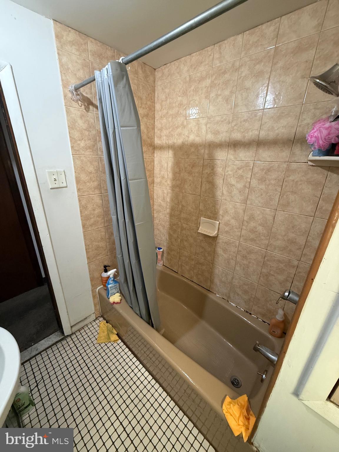 PHILADELPHIA (SOUTH) - Residential Income