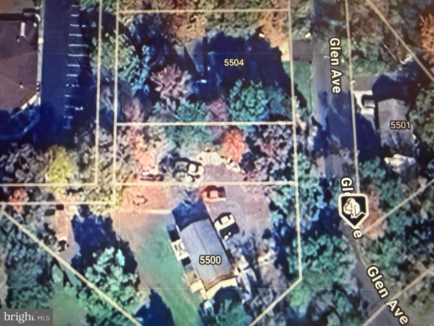 Estate sale.  Buyer to perform all due diligence.  There aren't any records, but this location is accessible and in a highly desirable area.  Call the LA with questions,