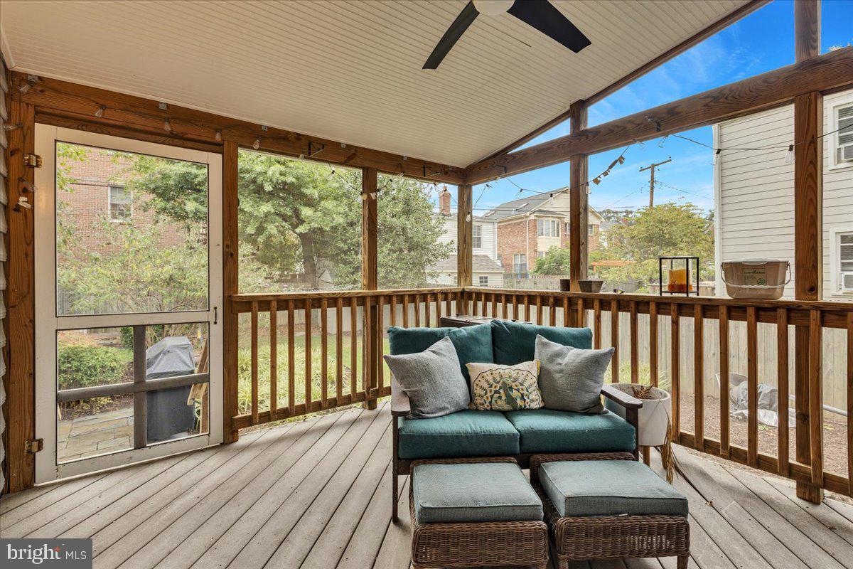 ARLINGTON HEIGHTS - Residential Lease