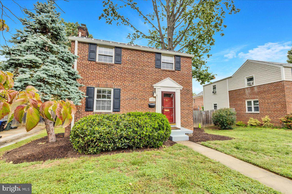 ARLINGTON HEIGHTS - Residential Lease