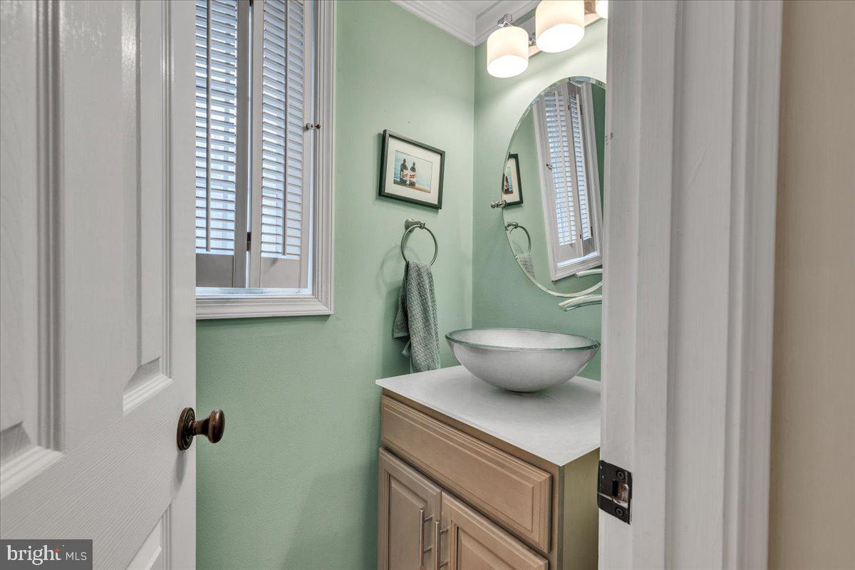 ARLINGTON HEIGHTS - Residential Lease