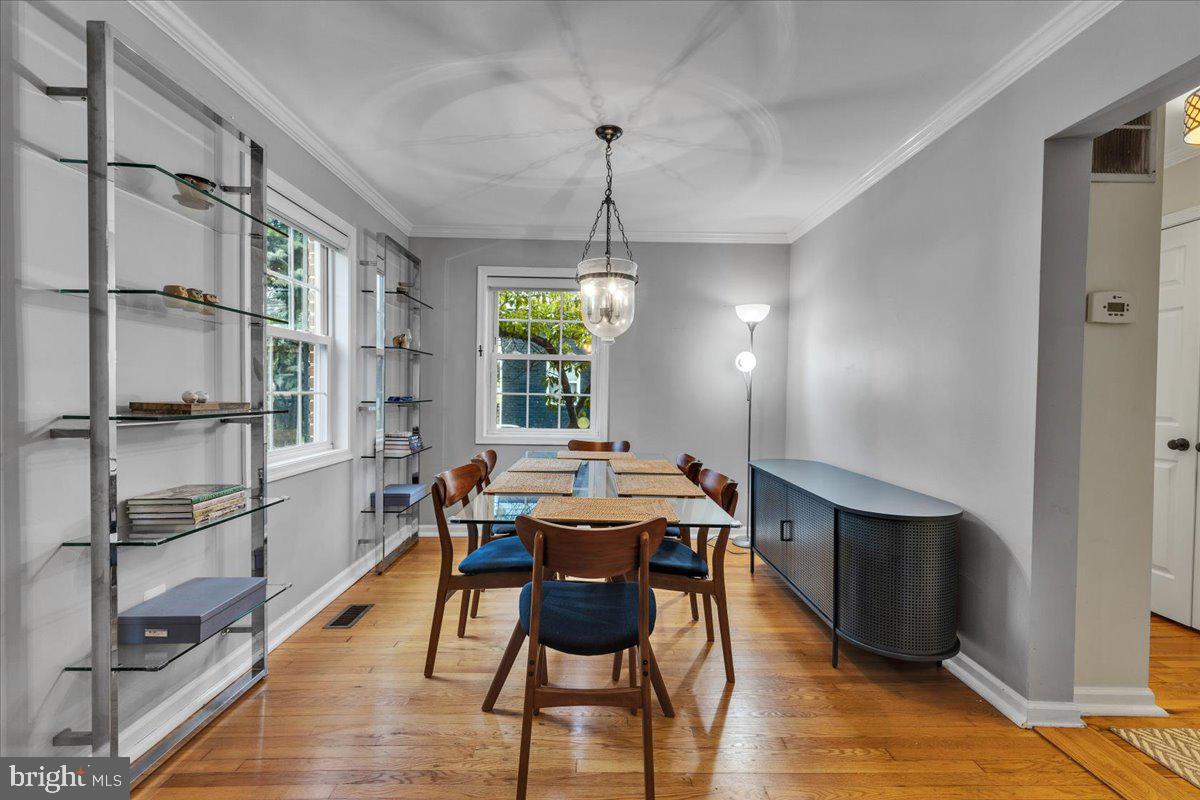 ARLINGTON HEIGHTS - Residential Lease