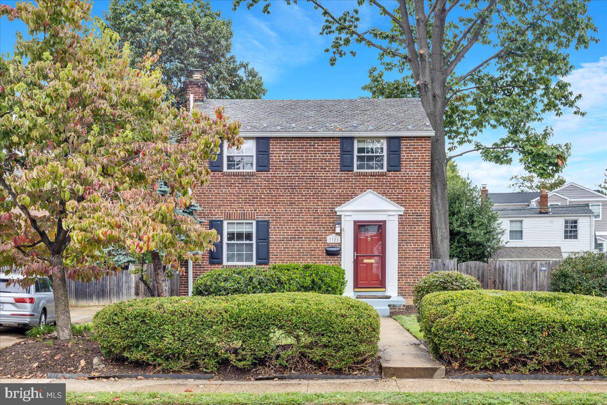 ARLINGTON HEIGHTS - Residential Lease