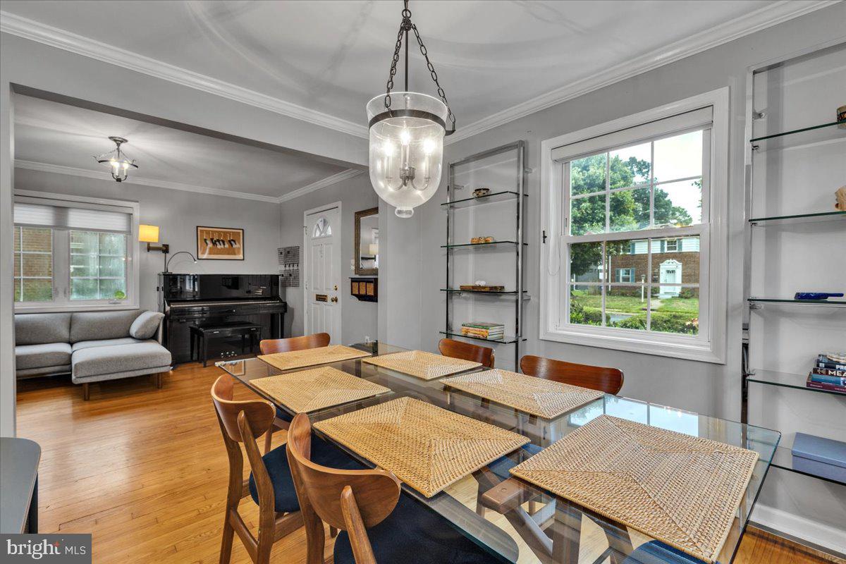 ARLINGTON HEIGHTS - Residential Lease