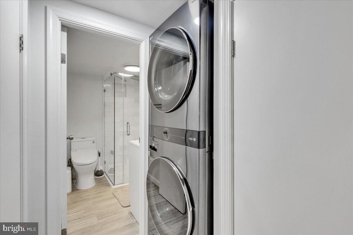 ARLINGTON HEIGHTS - Residential Lease