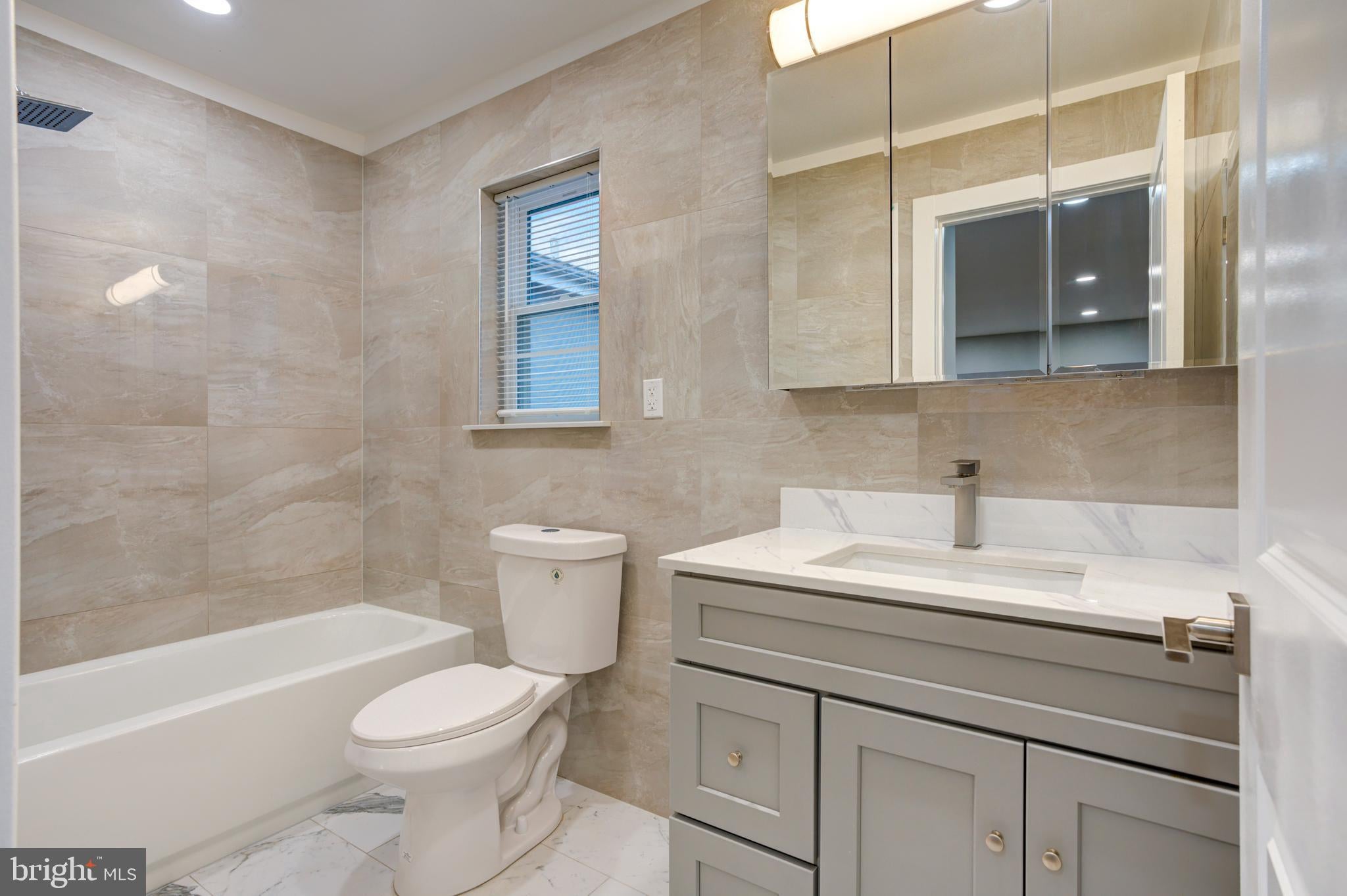 1323 S 15TH STREET