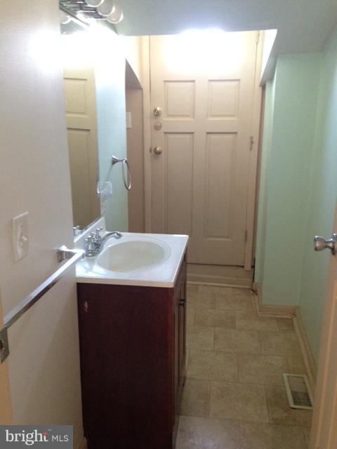 FEDERAL HILL HISTORIC DISTRICT - Residential Lease