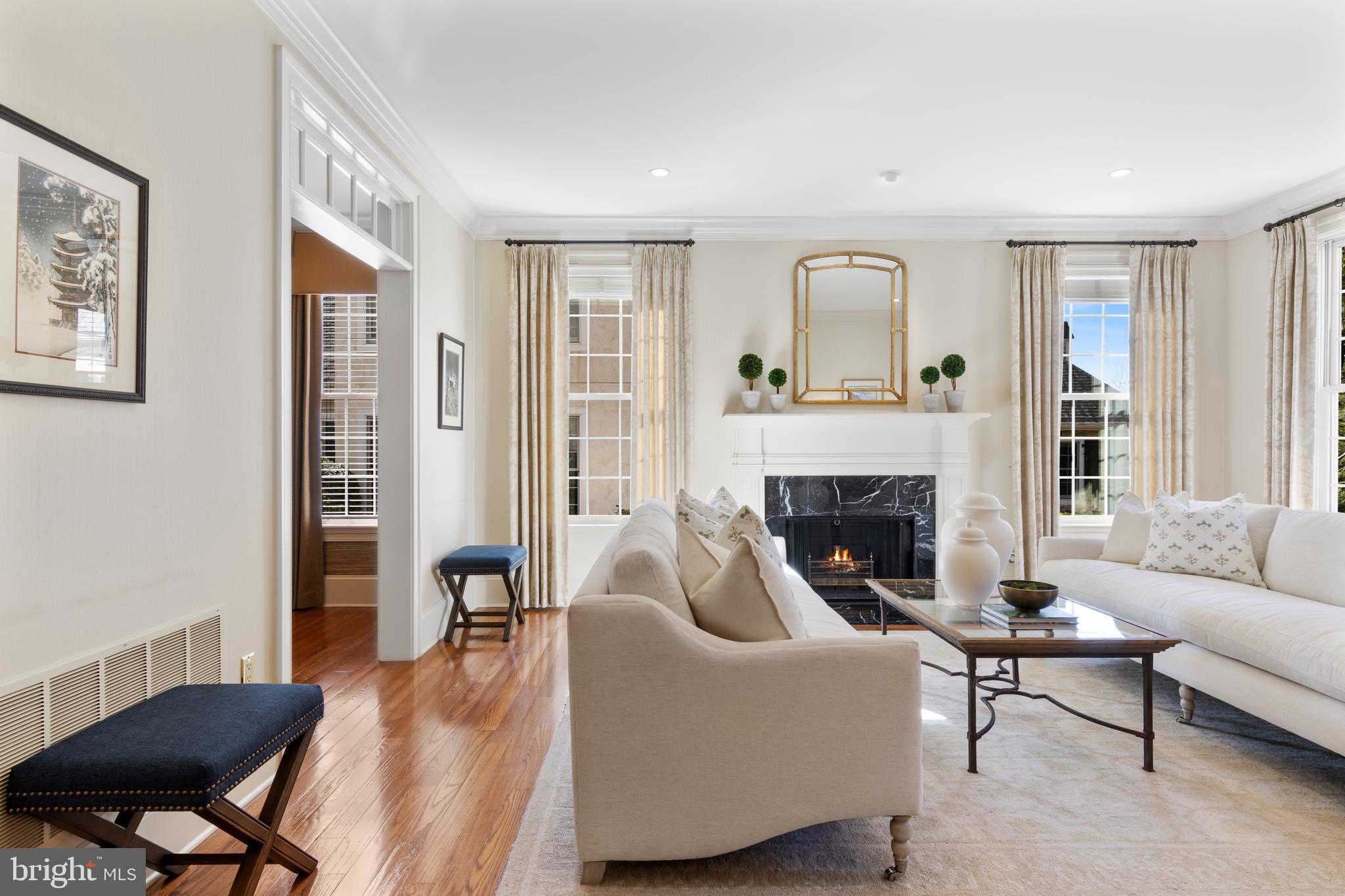 APPLEBROOK - Residential