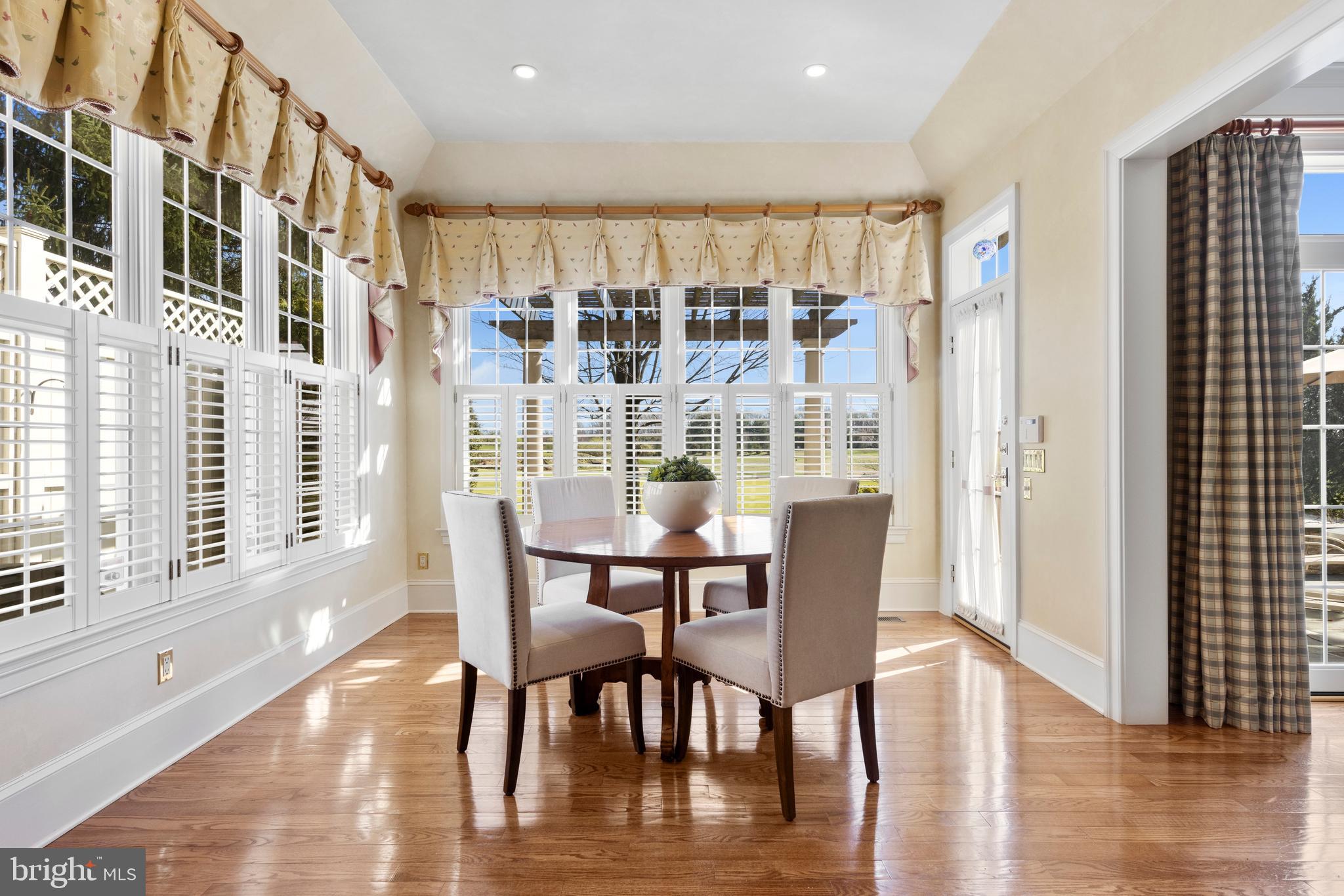 APPLEBROOK - Residential