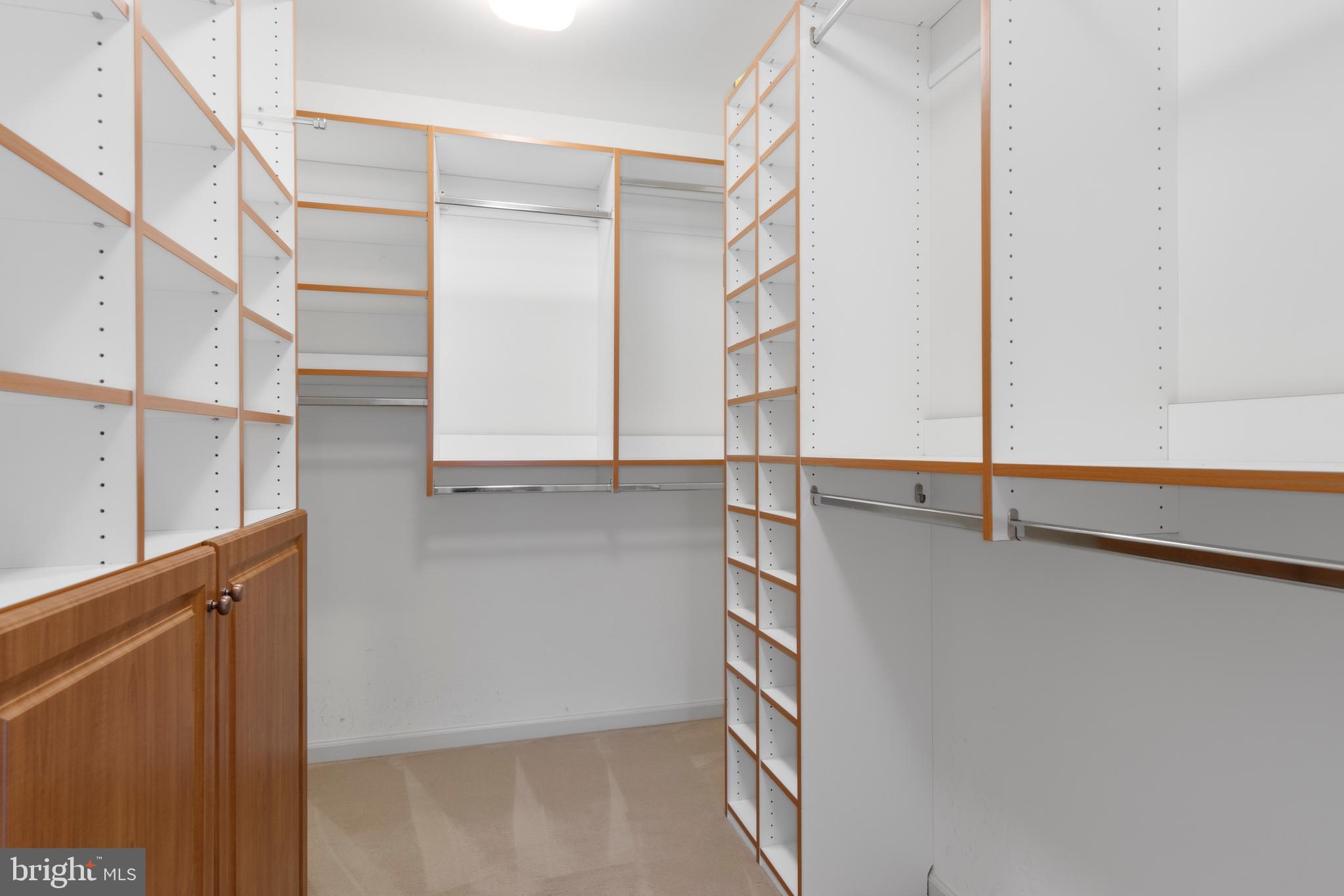 APPLEBROOK - Residential