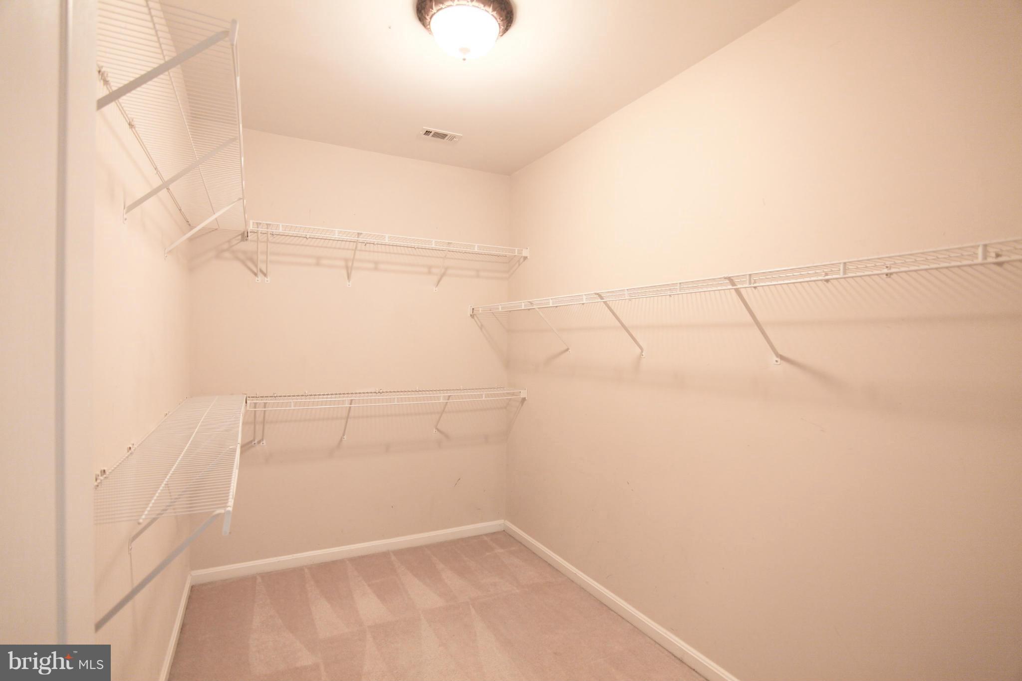 POTOMAC POINTE - Residential