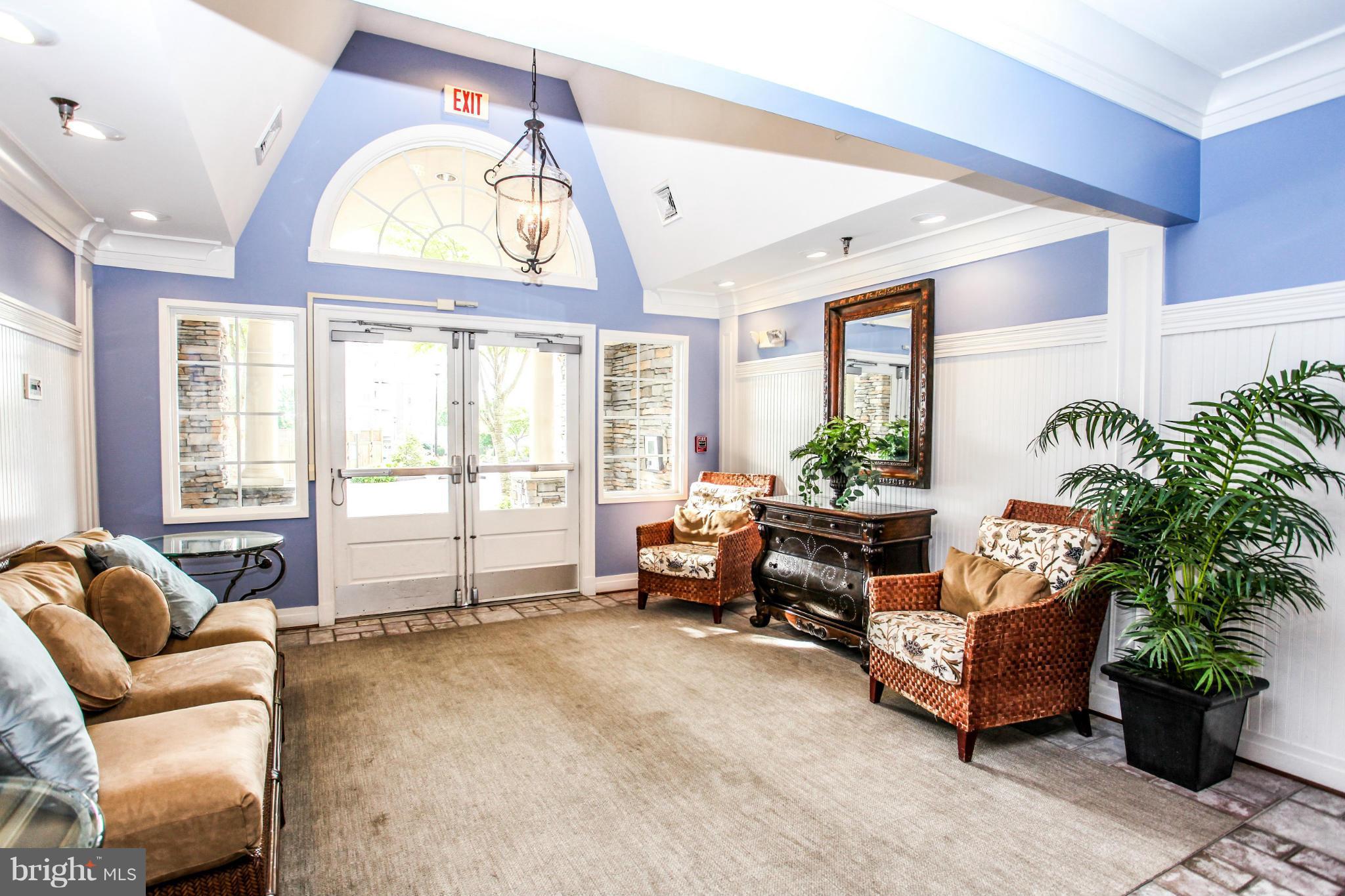 POTOMAC POINTE - Residential