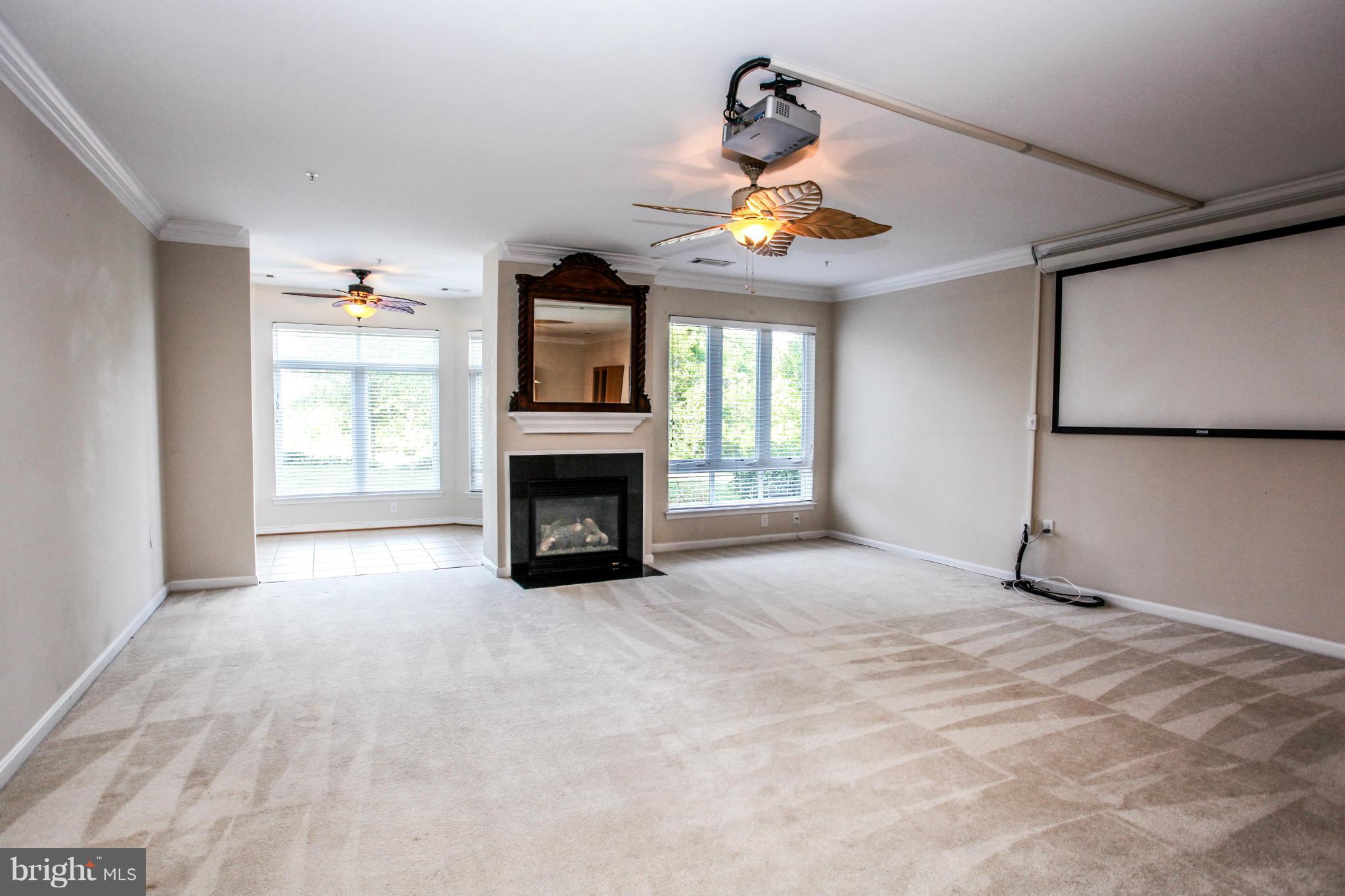 POTOMAC POINTE - Residential