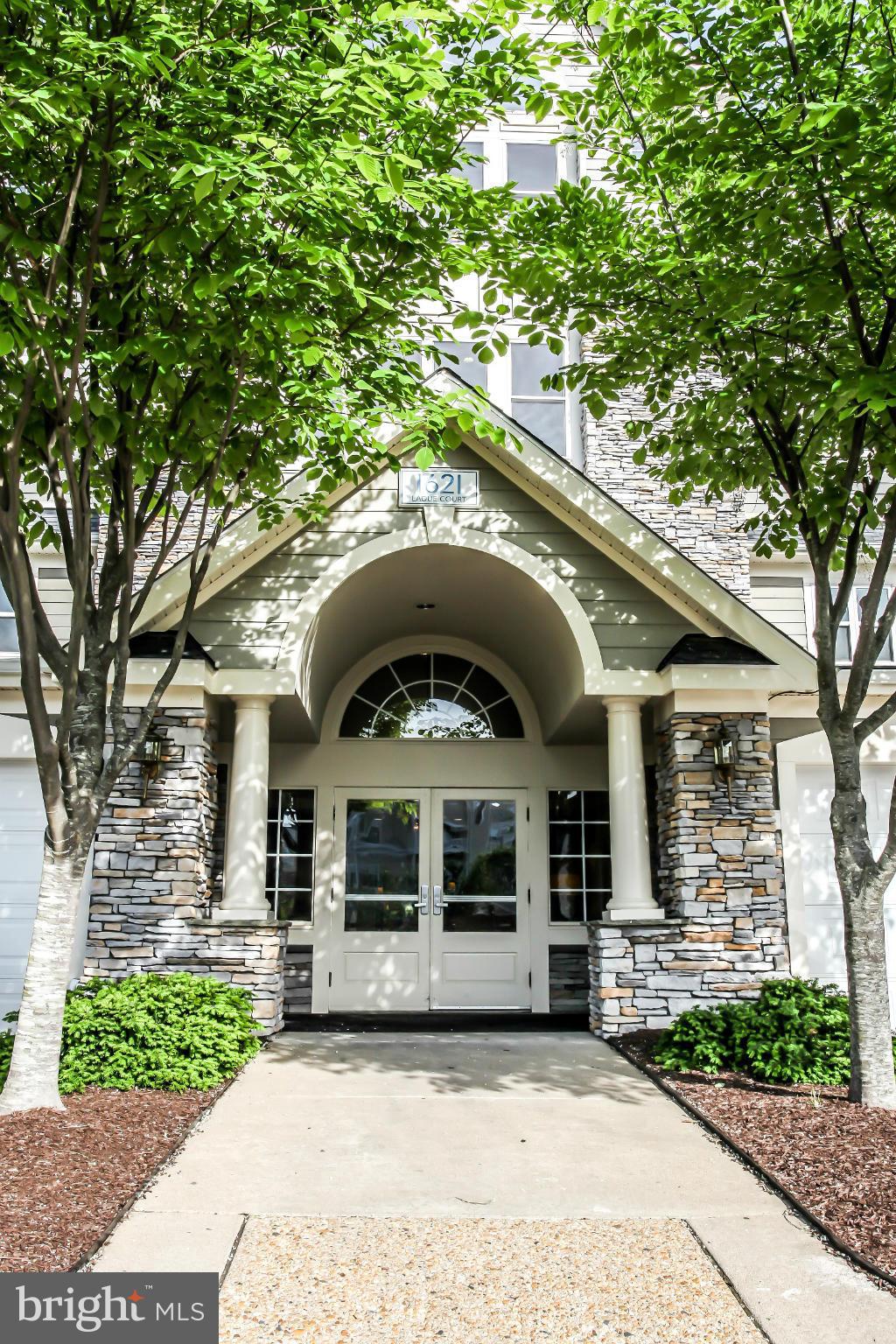 POTOMAC POINTE - Residential