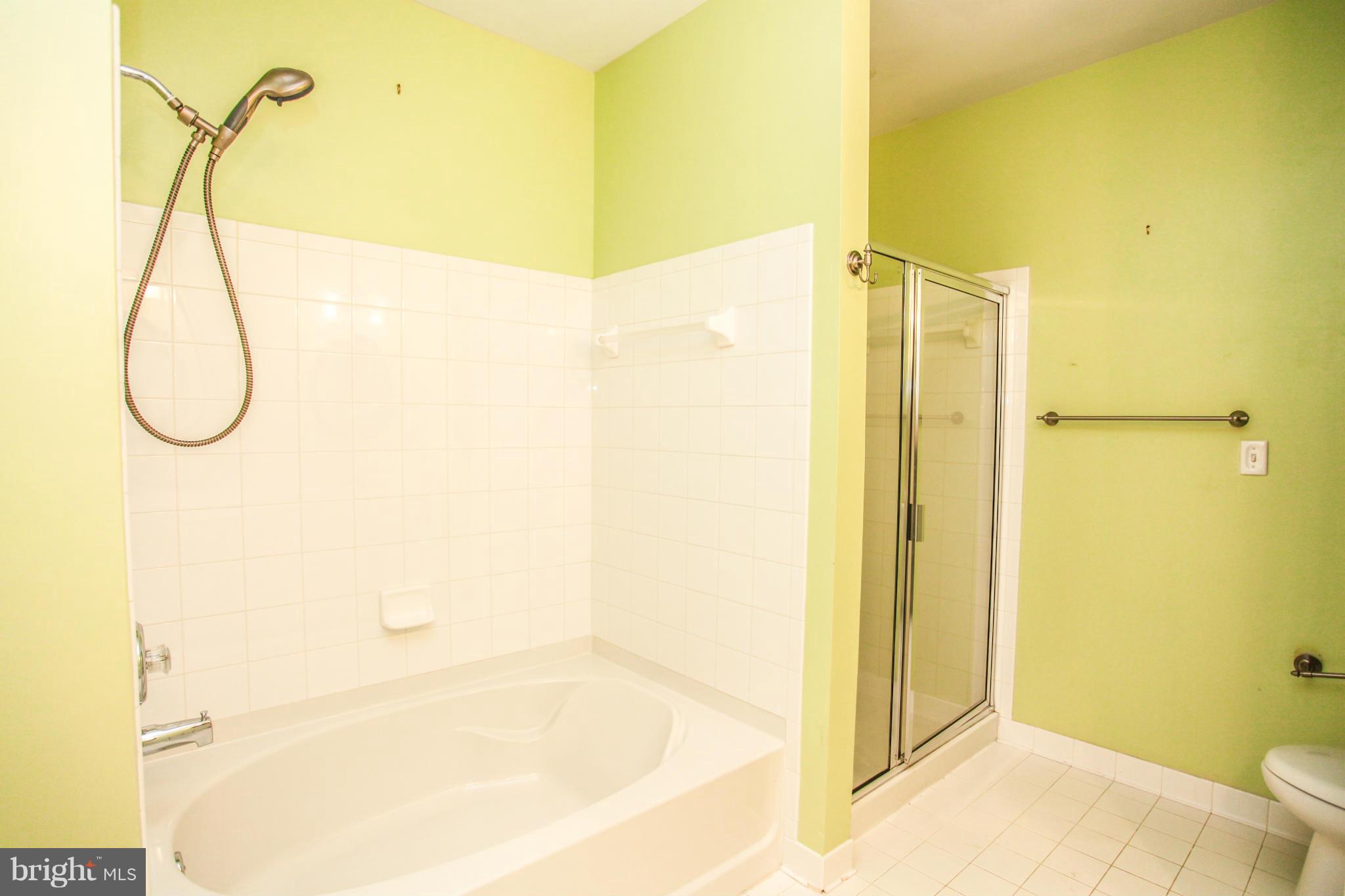 POTOMAC POINTE - Residential