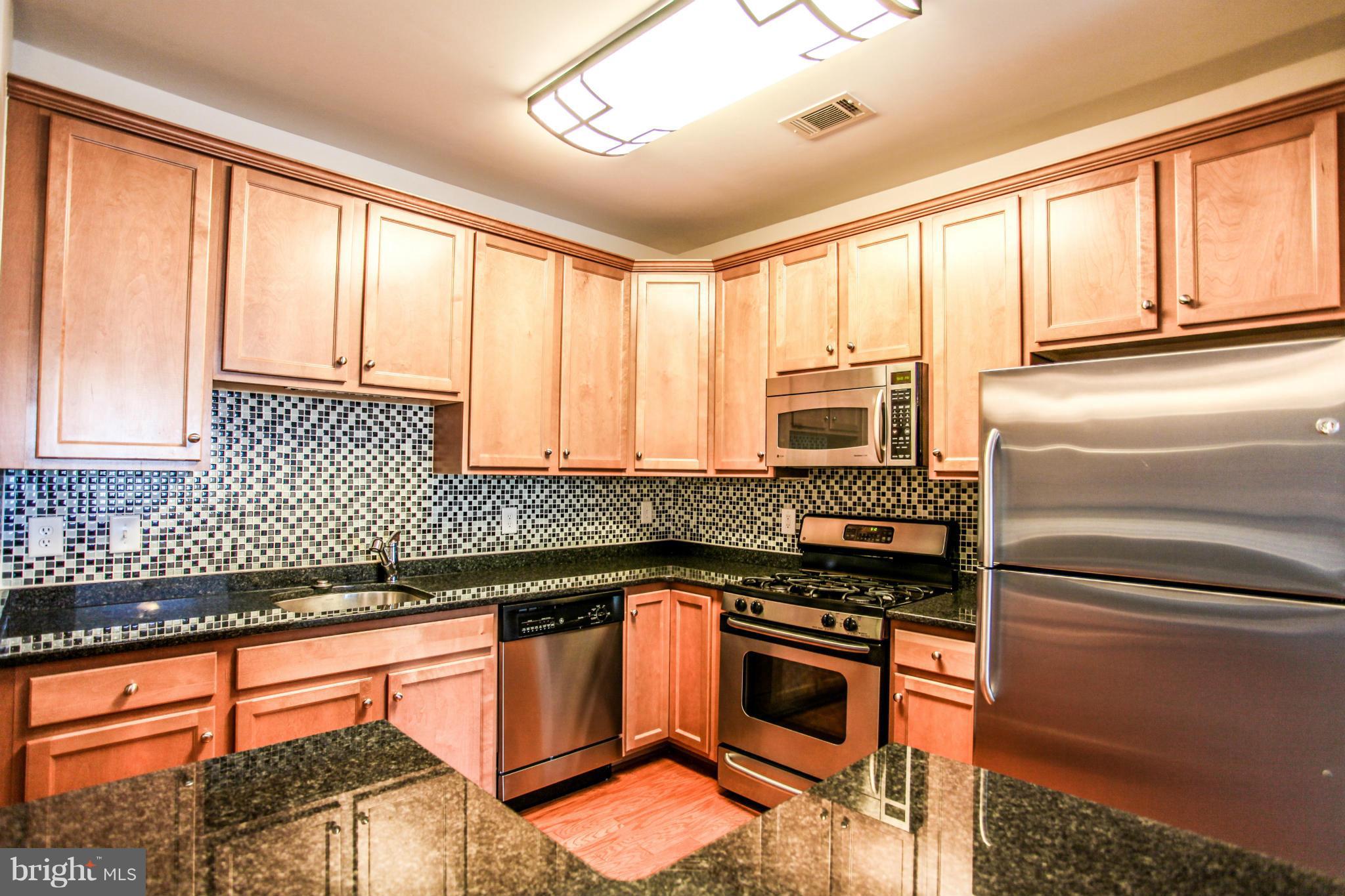 POTOMAC POINTE - Residential