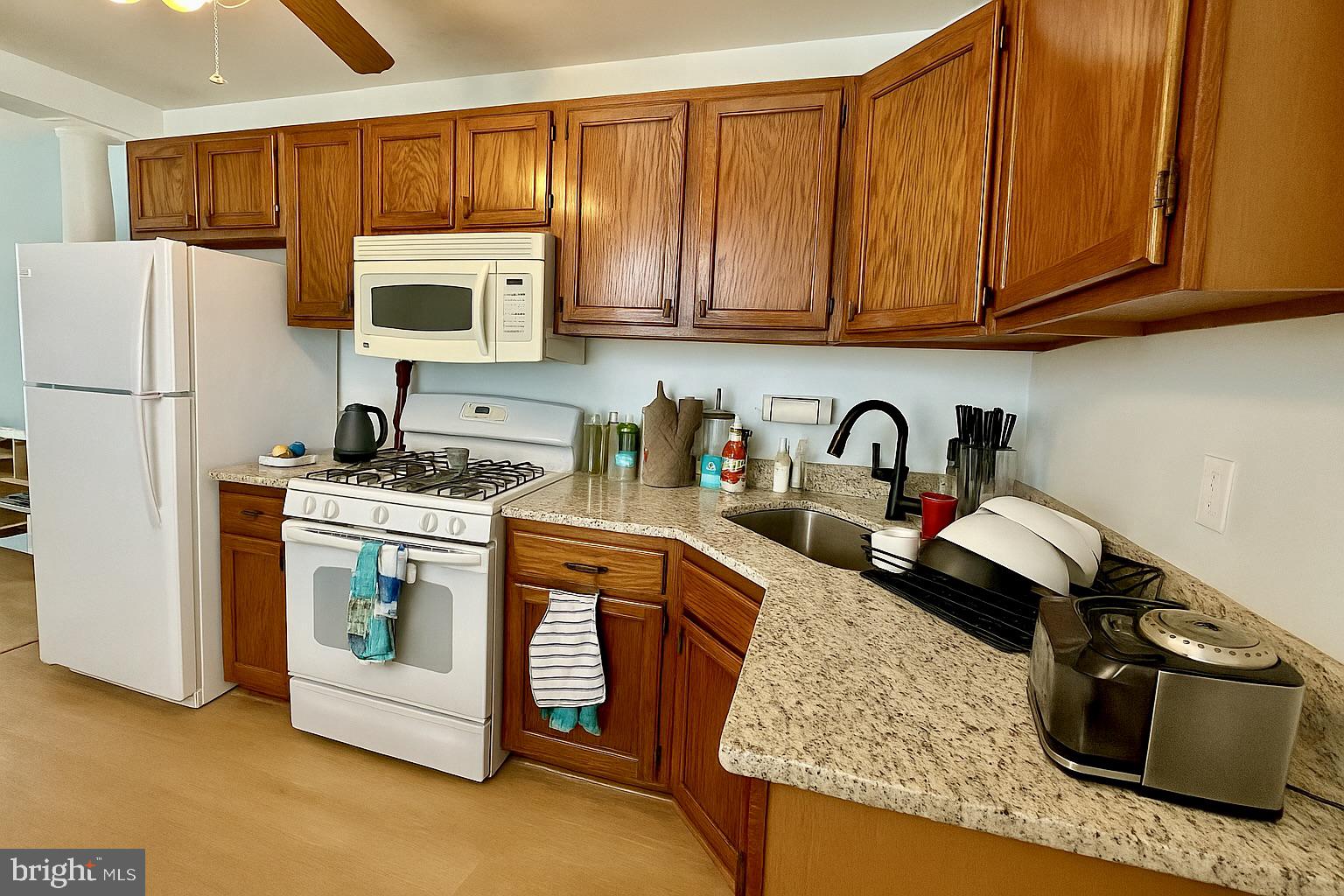 RIVERSIDE PARK - Residential Lease