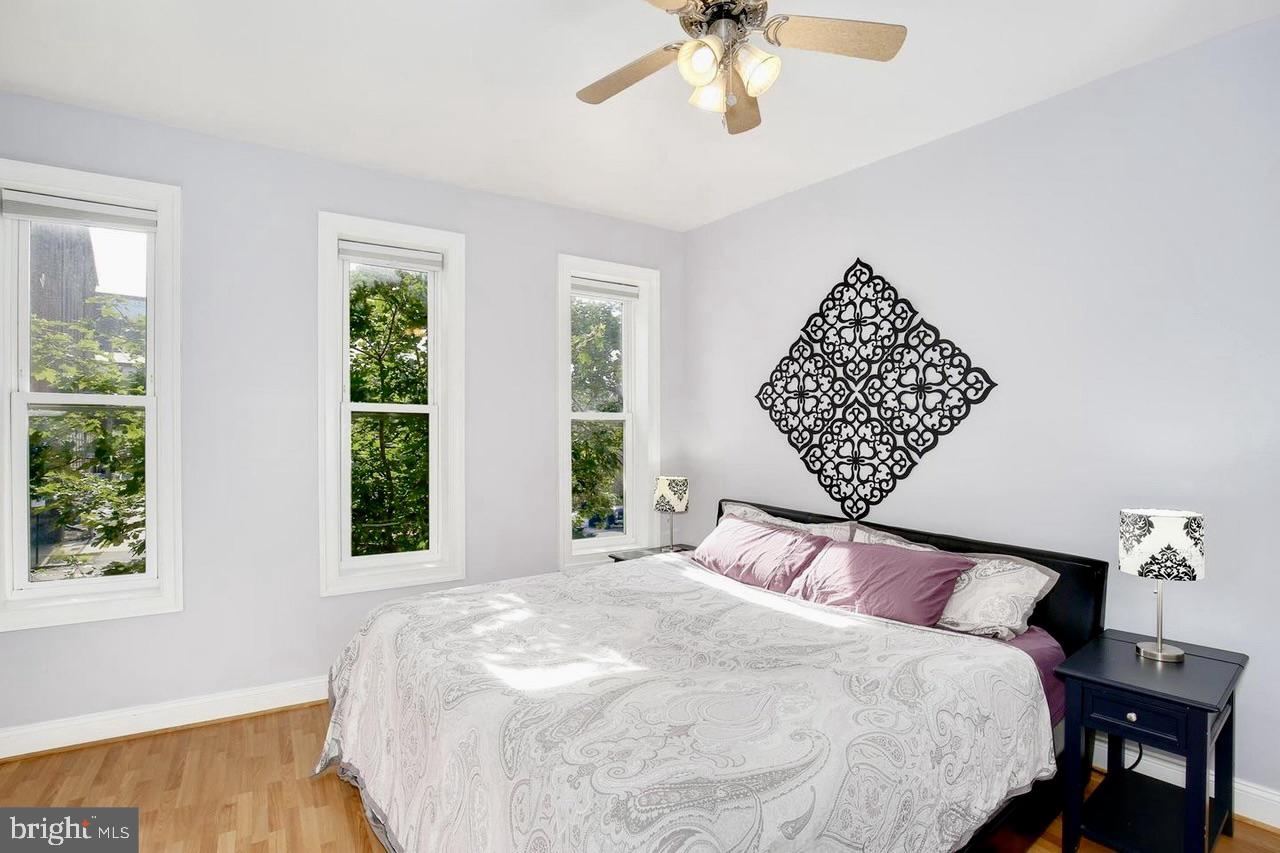 RIVERSIDE PARK - Residential Lease