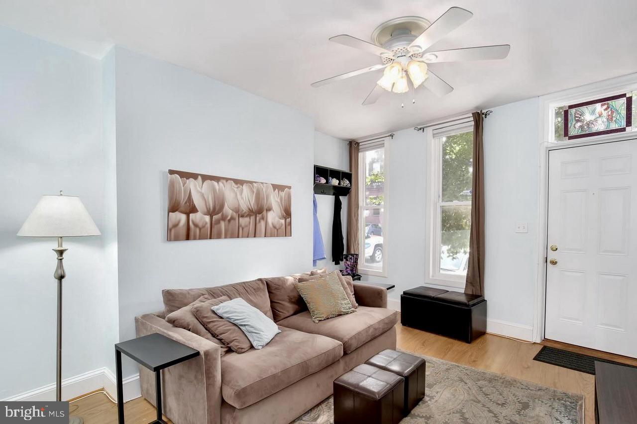RIVERSIDE PARK - Residential Lease