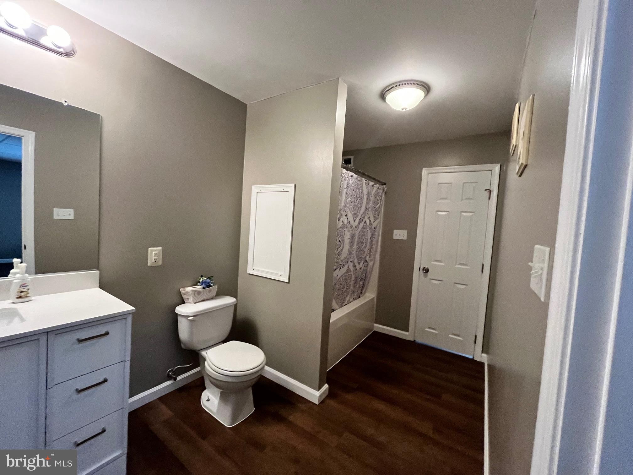 FALMOUTH VILLAGE - Residential
