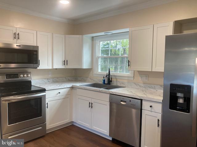 BERKELEY MANOR - Residential