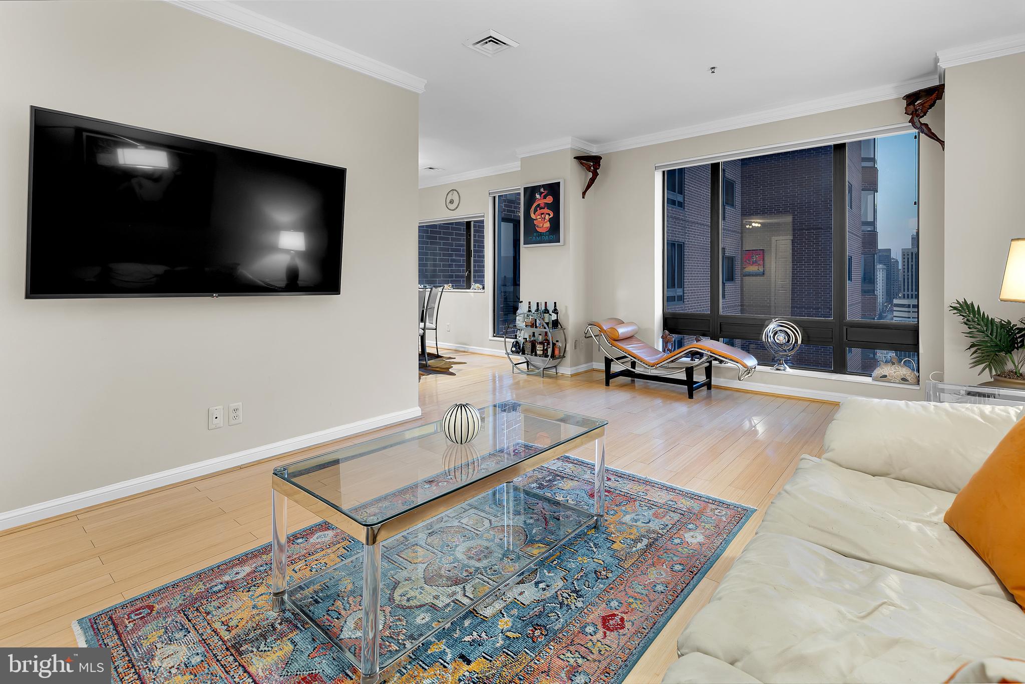 HARBOR COURT CONDOMINIUMS - Residential