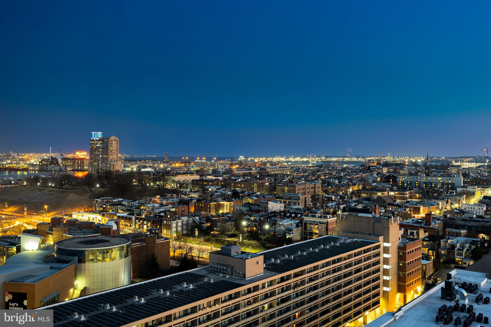 HARBOR COURT CONDOMINIUMS - Residential