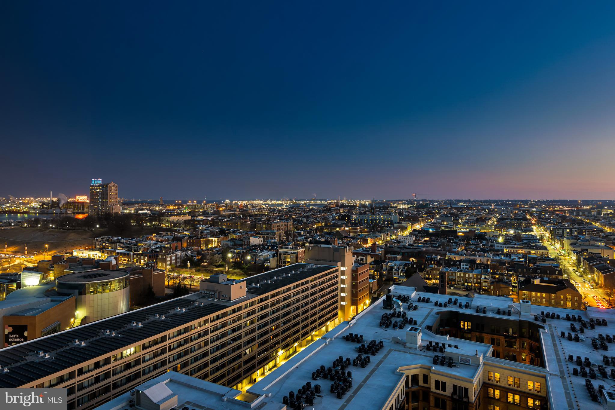 HARBOR COURT CONDOMINIUMS - Residential