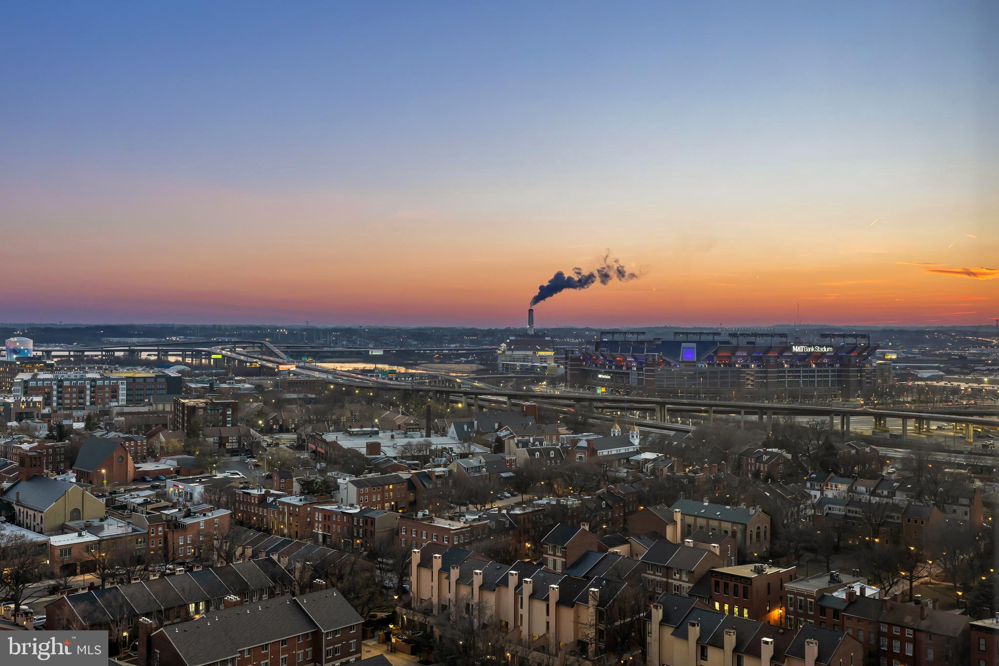 HARBOR COURT CONDOMINIUMS - Residential