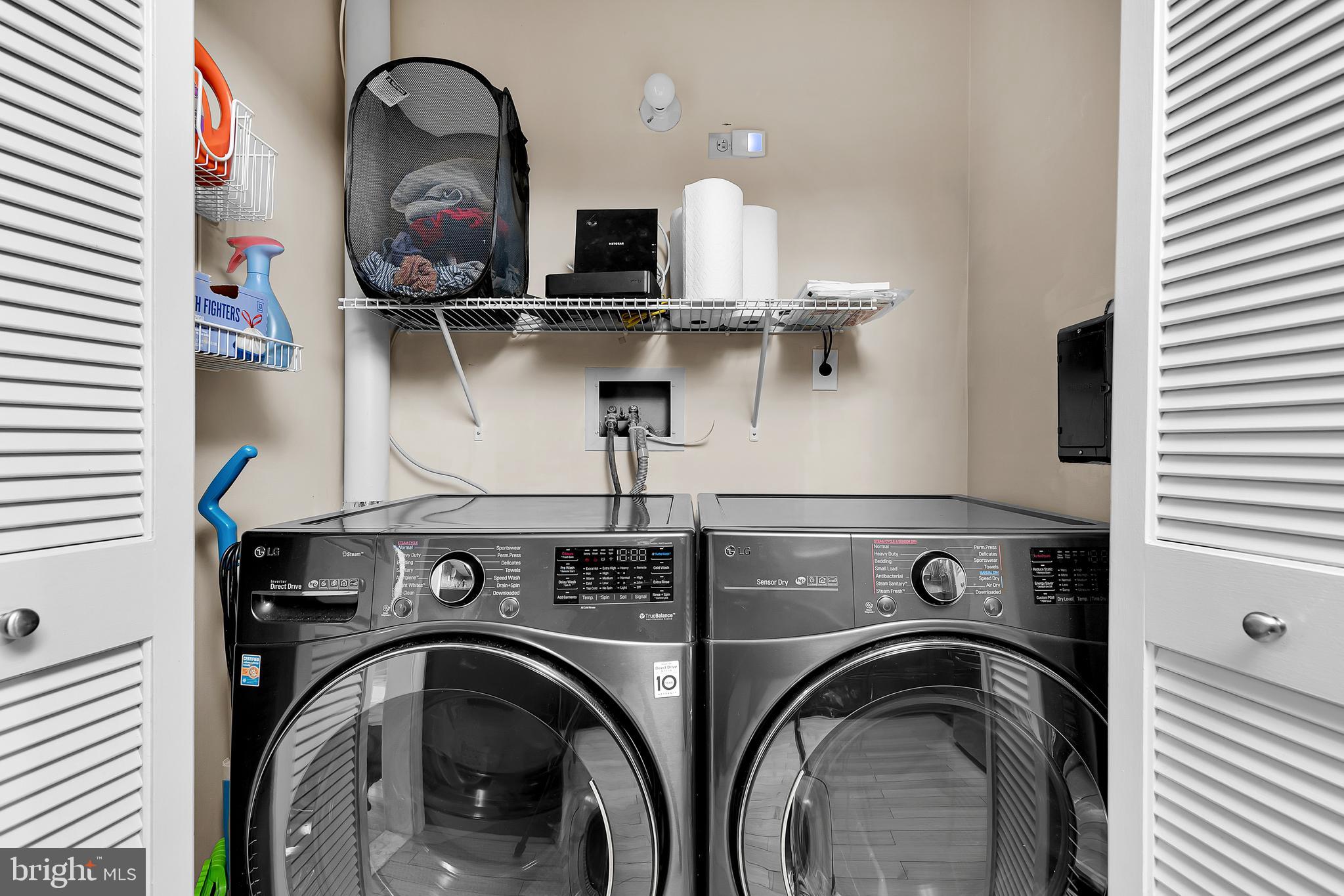 HARBOR COURT CONDOMINIUMS - Residential