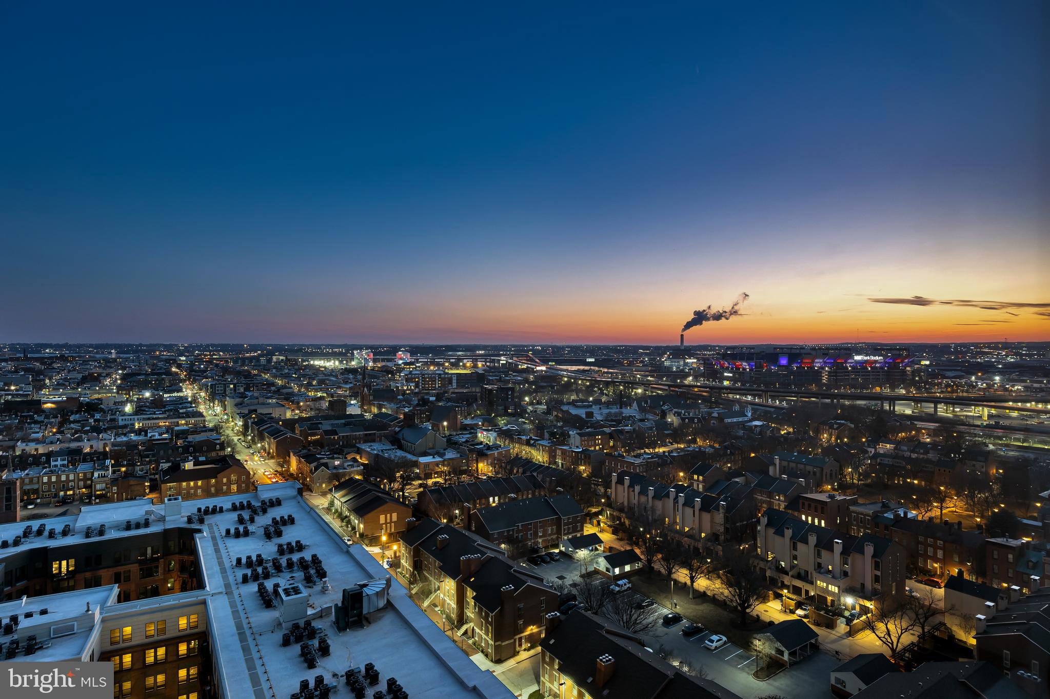 HARBOR COURT CONDOMINIUMS - Residential