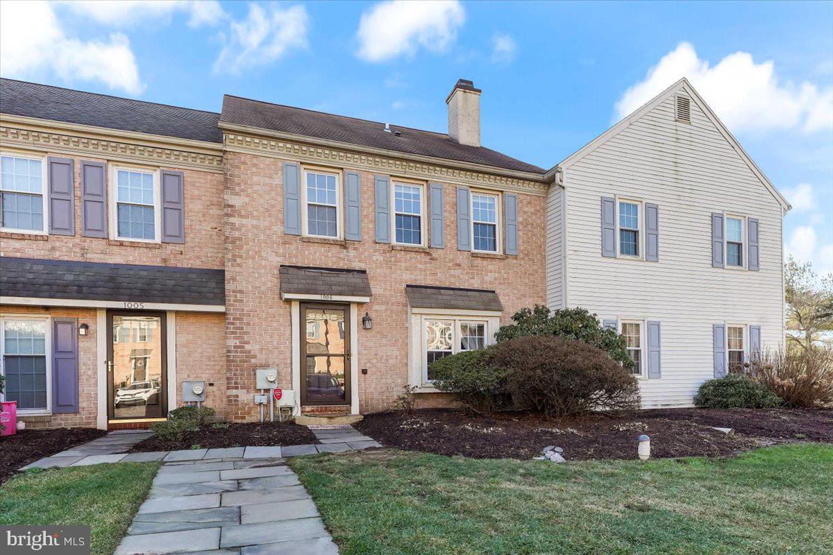 PICKERING POINTE - Residential Lease