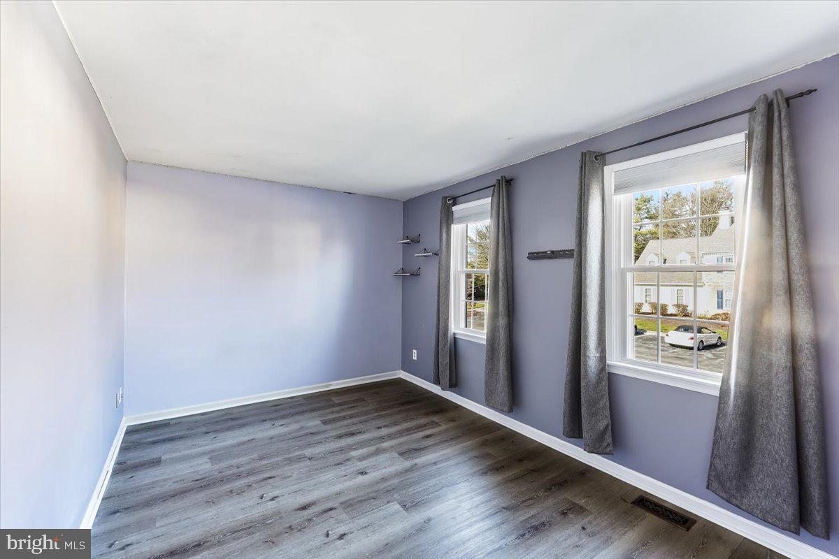 PICKERING POINTE - Residential Lease